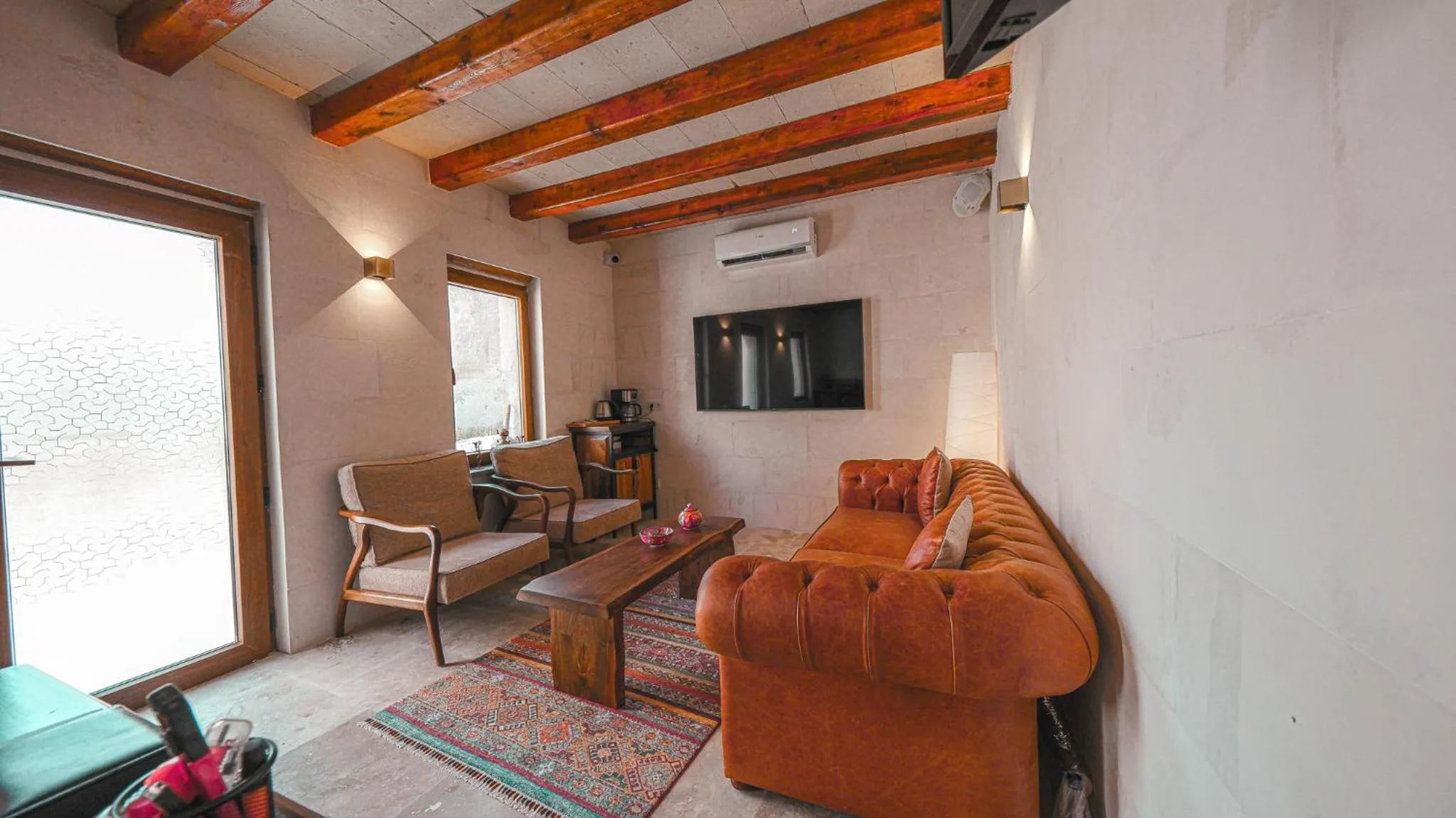 Communal lounge/ TV room in Logos Cave Cappadocia - Adults Only