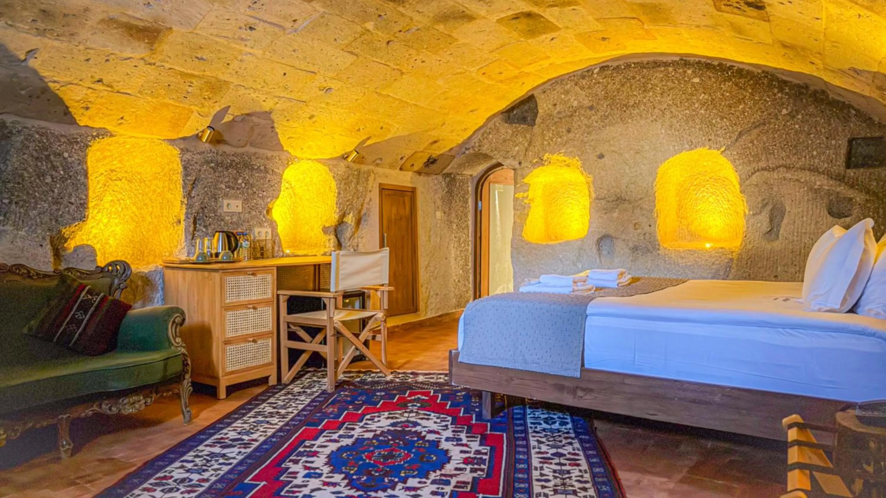 Bed in Logos Cave Cappadocia - Adults Only