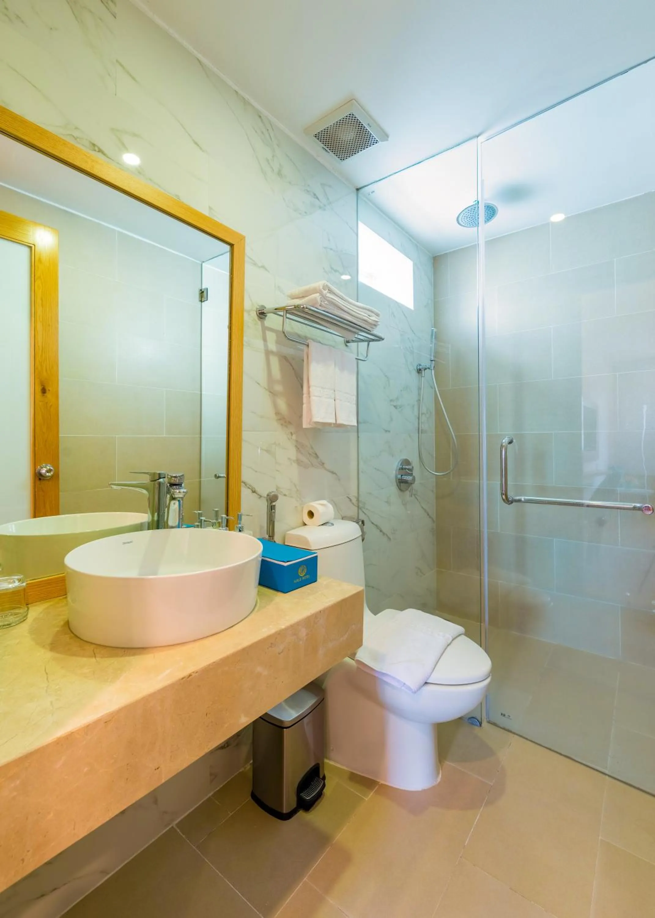 Shower in KOVA Diamond Hotel Da Nang