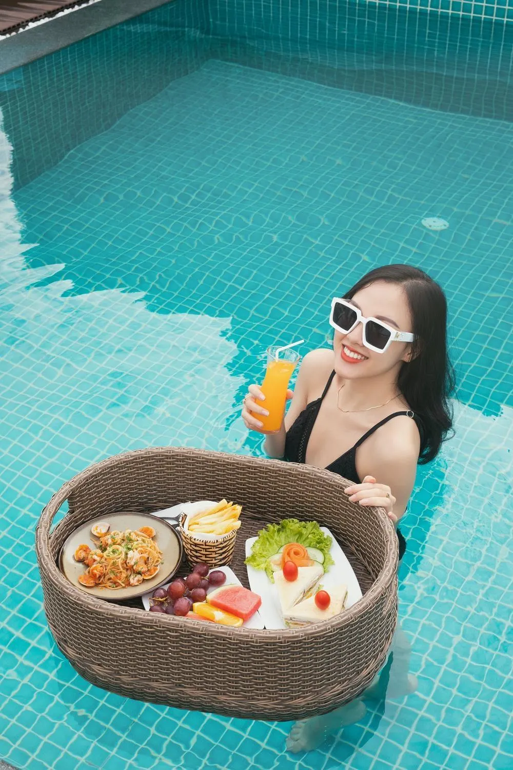 Guests in KOVA Diamond Hotel Da Nang