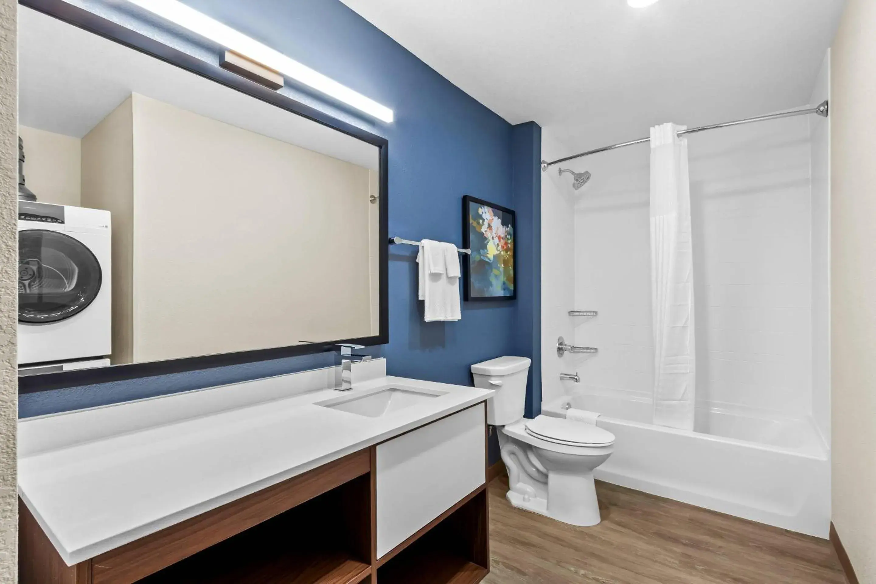 King Suite with Sofa - Disability Access/Non Smoking in Everhome Suites Yuma East I-8 King Suite with Sofa - Disability Access/Non Smoking in Everhome Suites Yuma East I-8