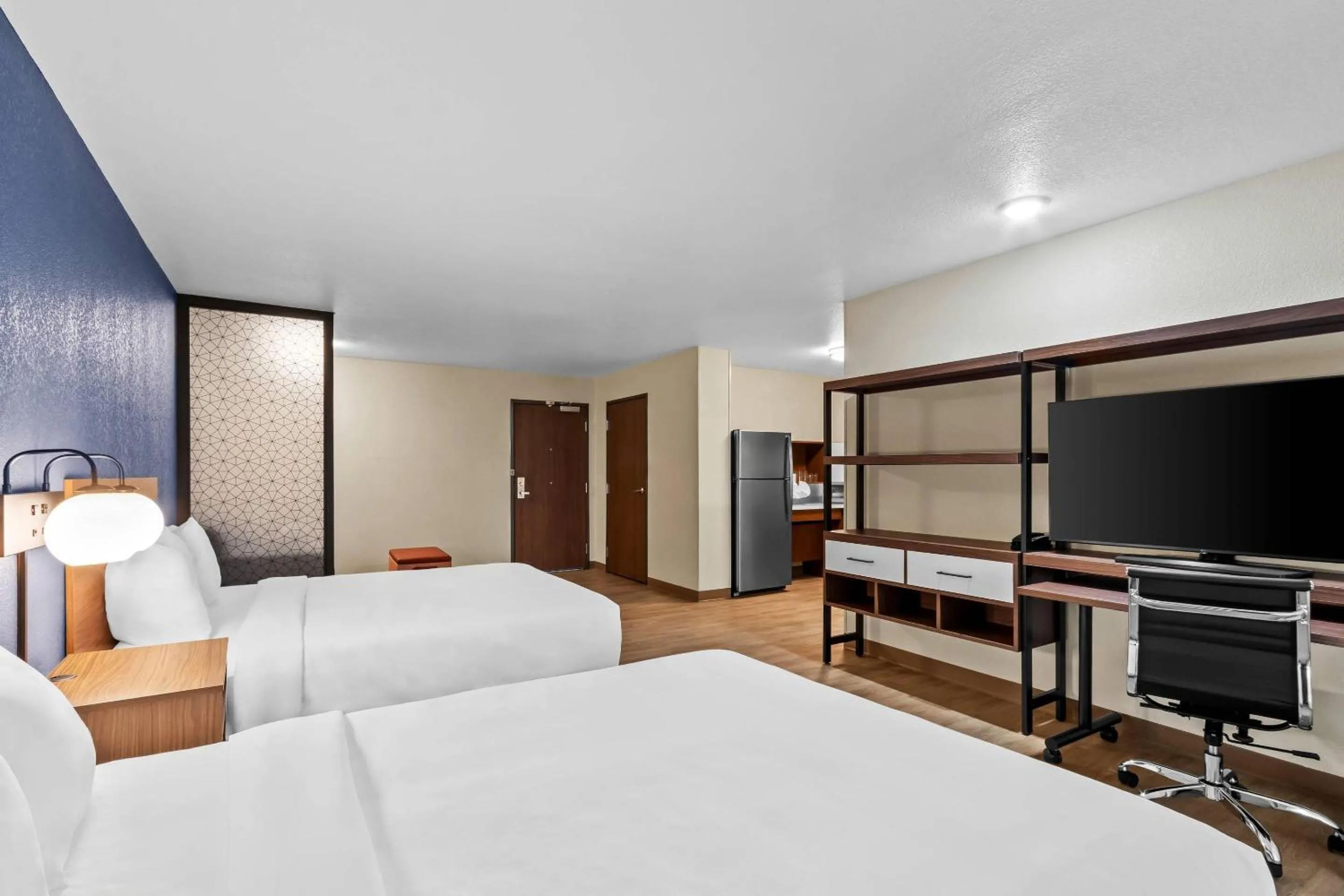 Bedroom, Bed in Everhome Suites Yuma East I-8