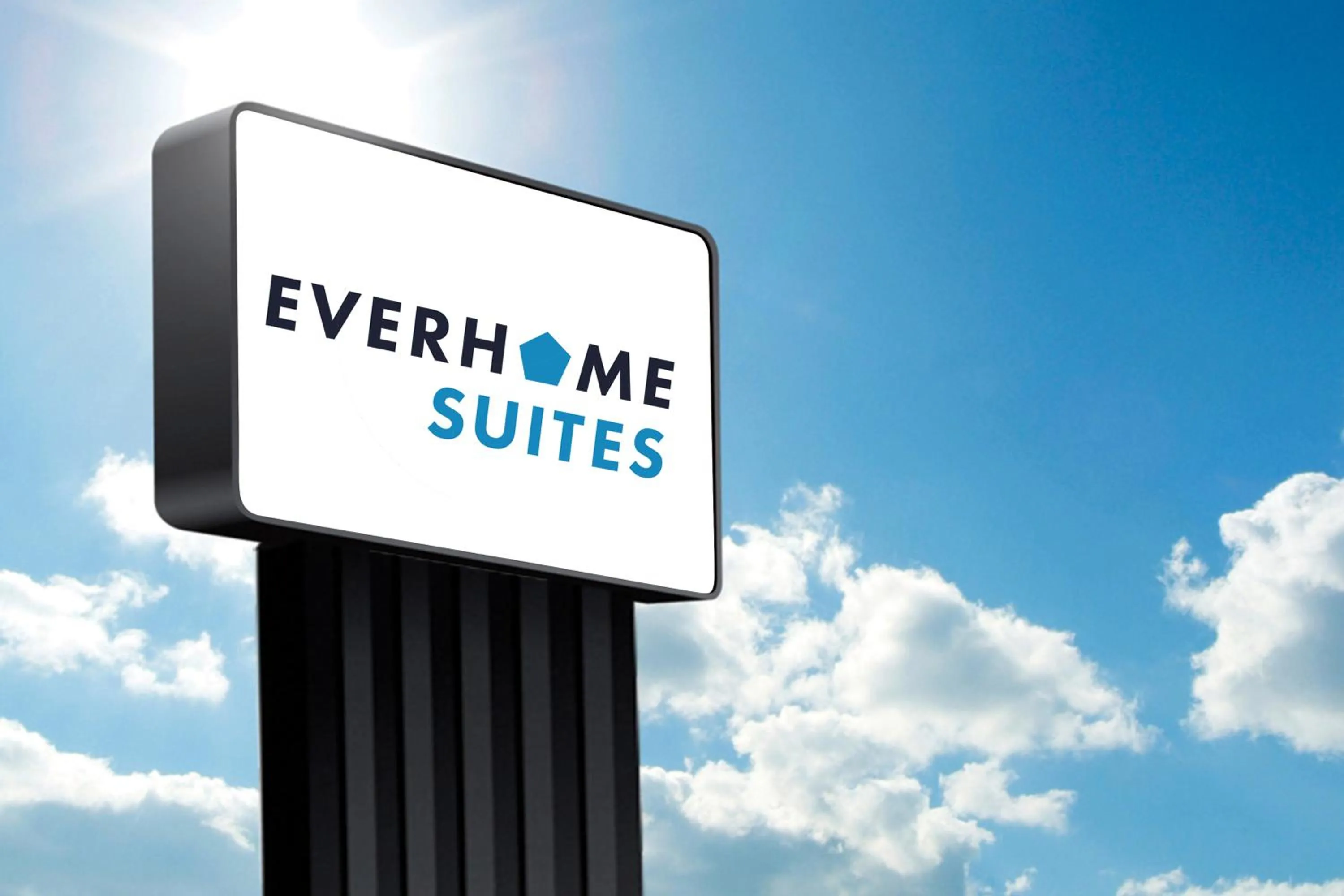 Property logo or sign in Everhome Suites Yuma East I-8