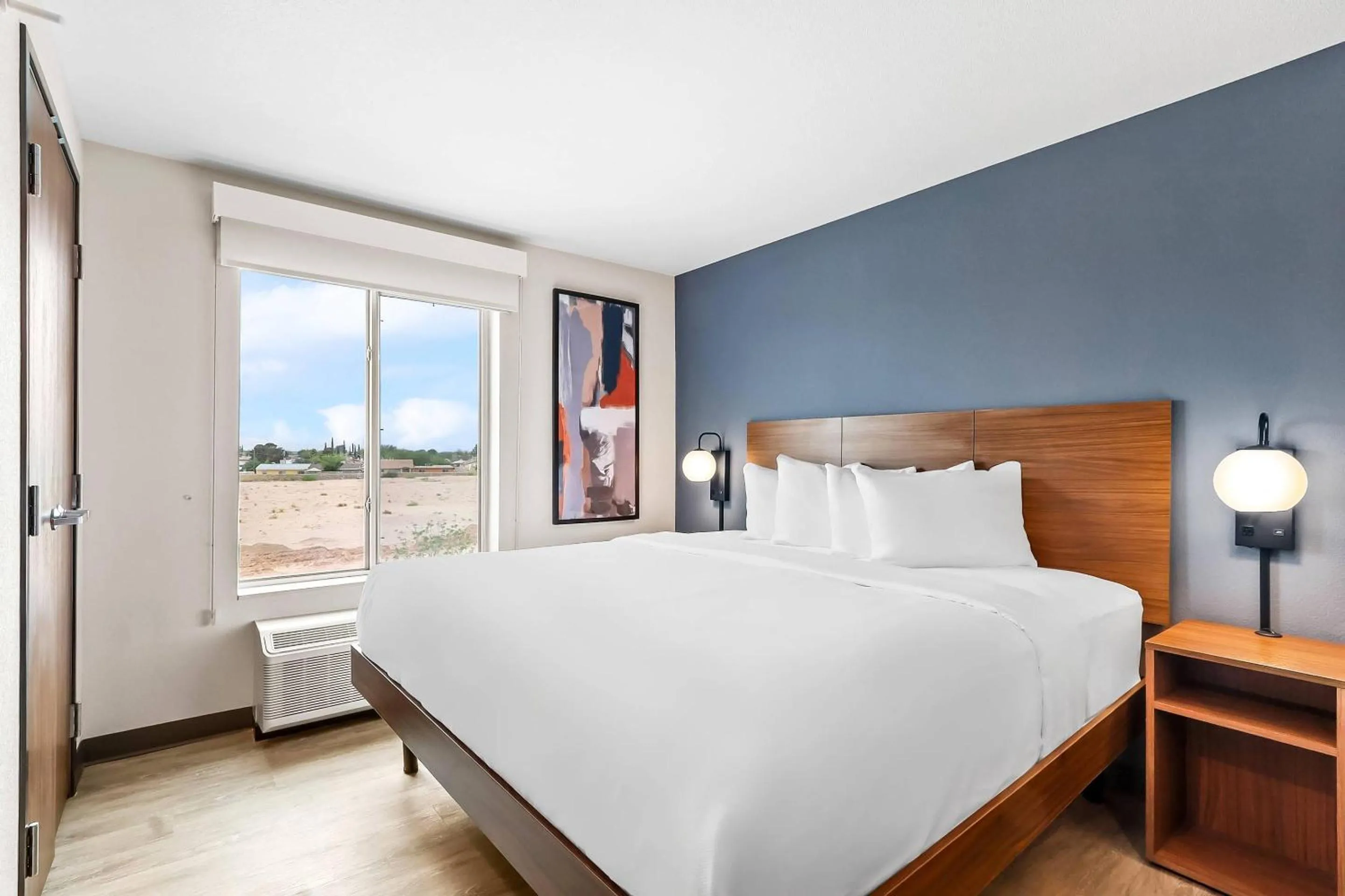 King Suite with Sofa - Non Smoking in Everhome Suites El Paso Airport near Fort Bliss by Choice Hotels