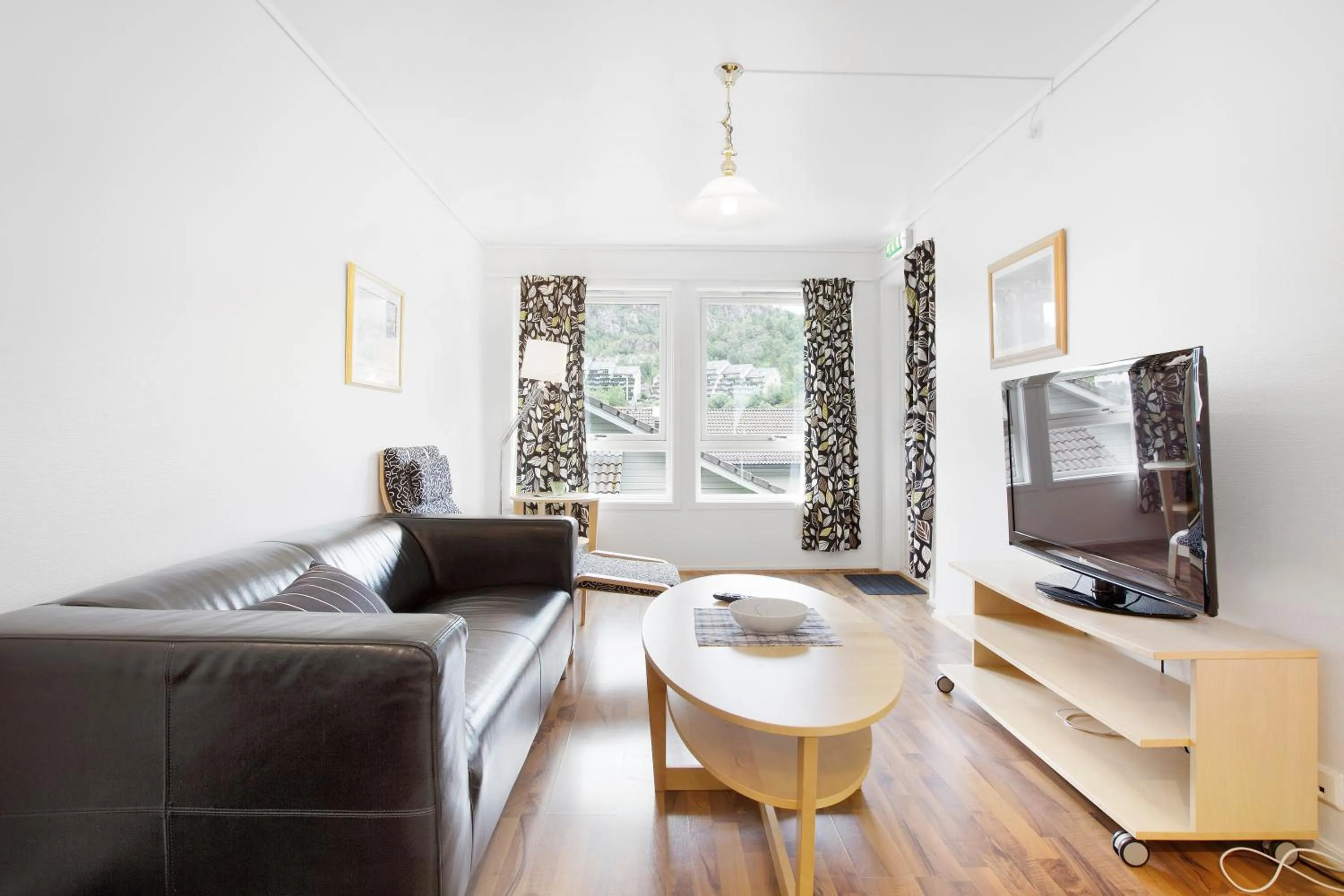 TV and multimedia in Master Apartment Hotel