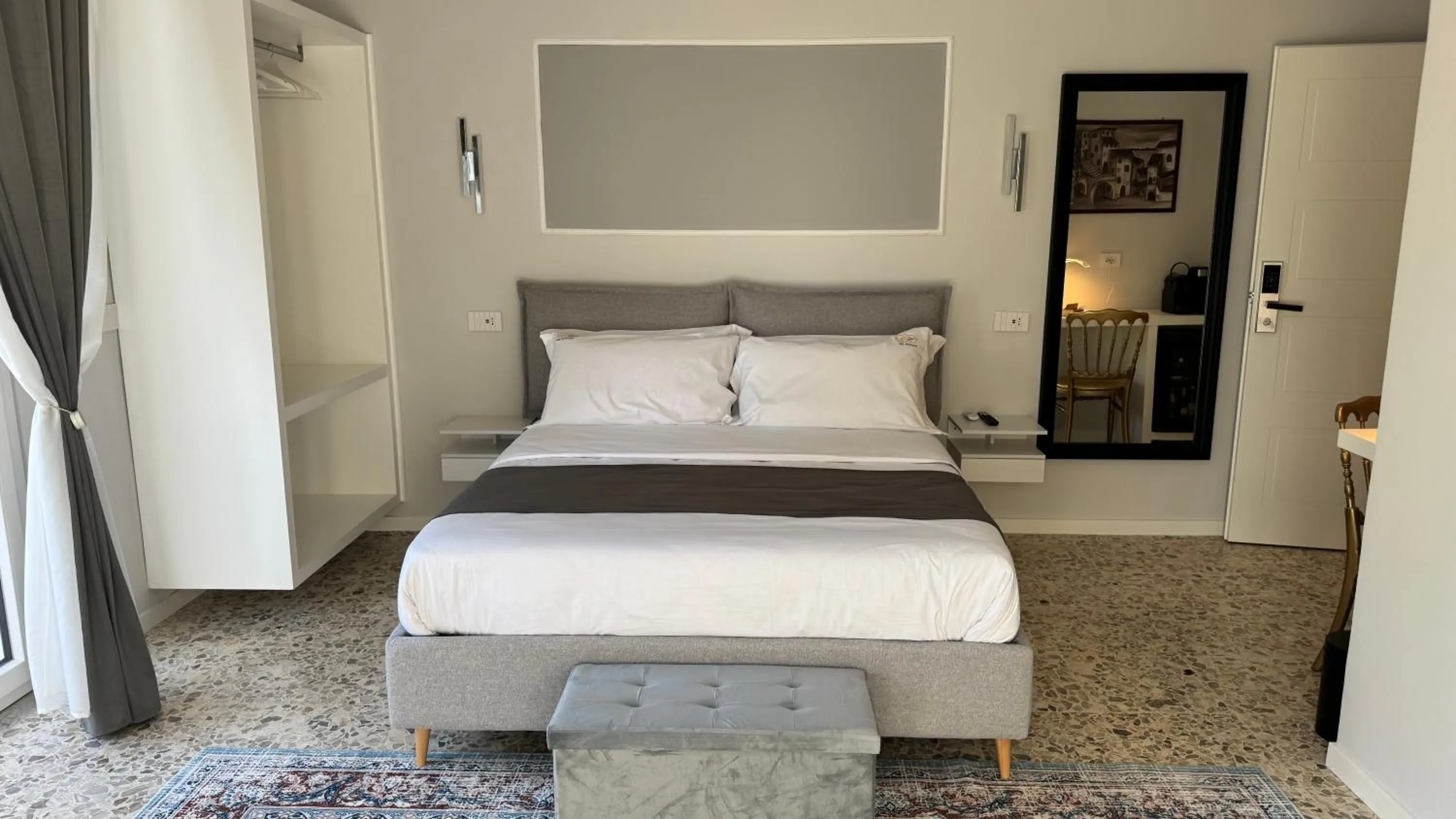 Bed in AC GOLD B&B Boutique Rooms & Suite