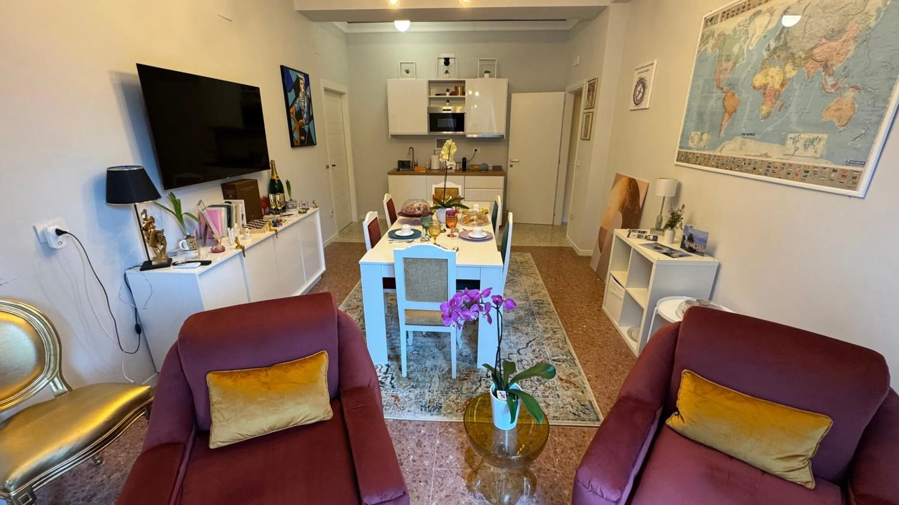 Day in AC GOLD B&B Boutique Rooms & Suite