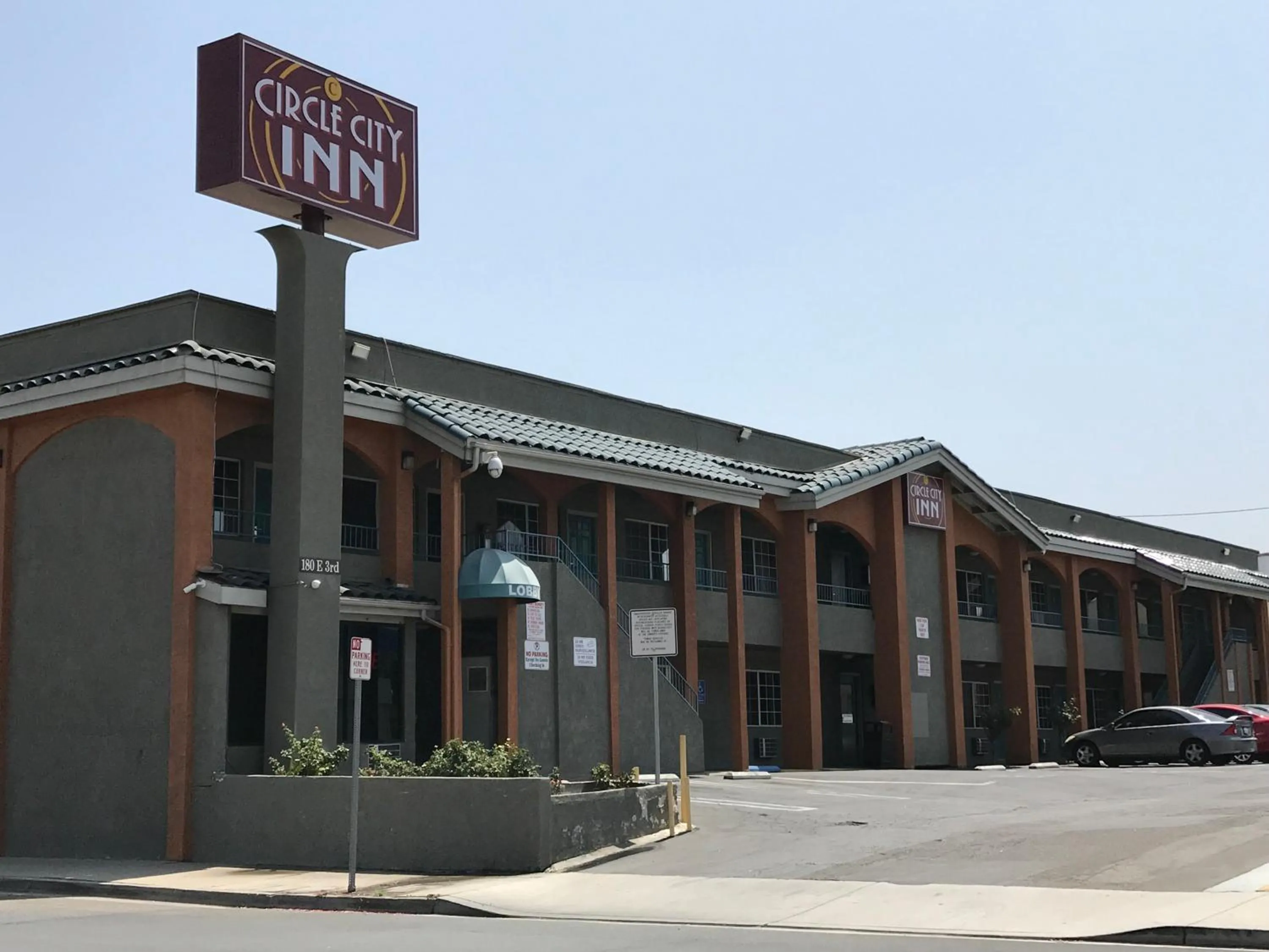 Corona inn