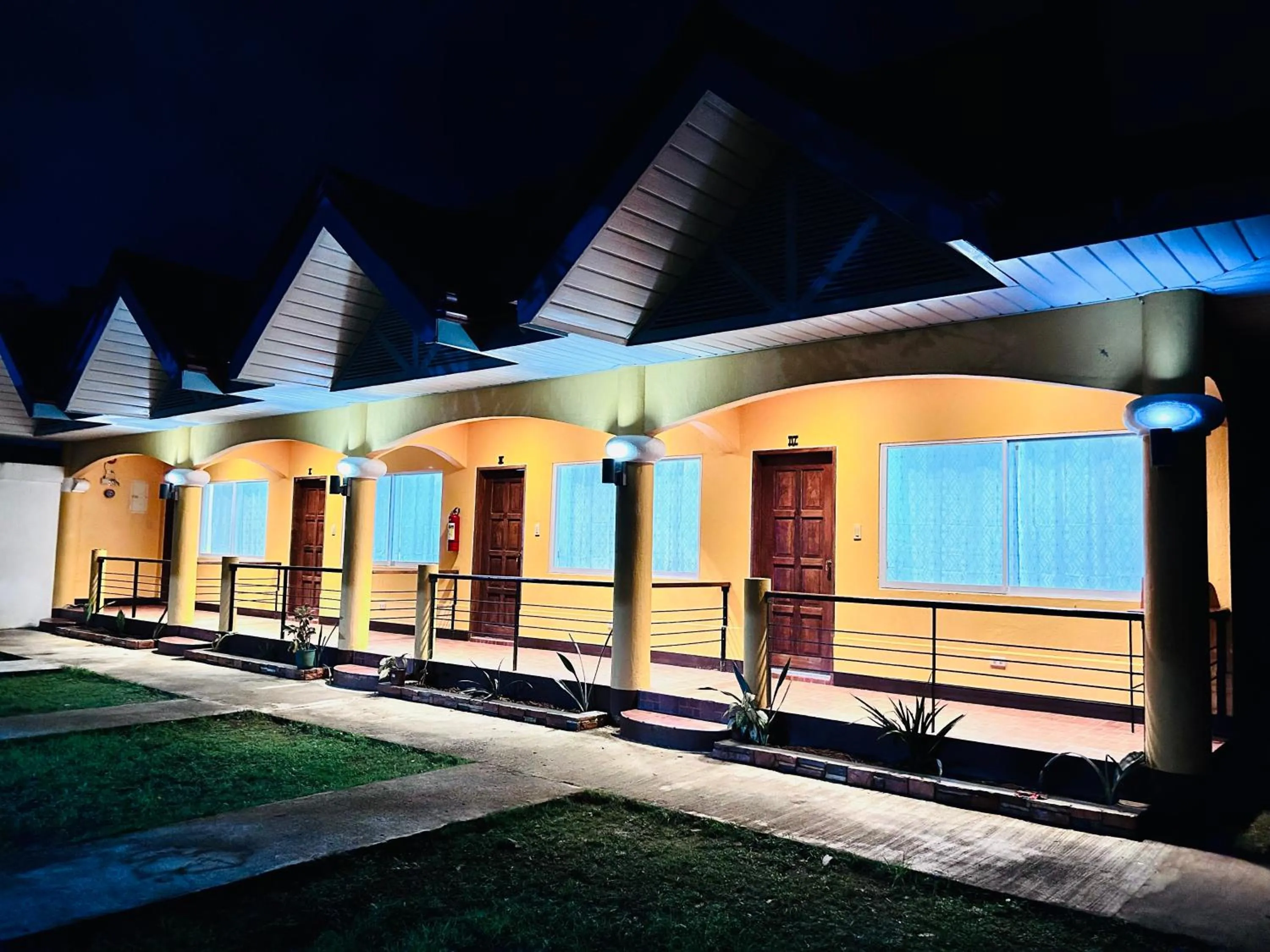 Villa Yolanda Tourist Inn