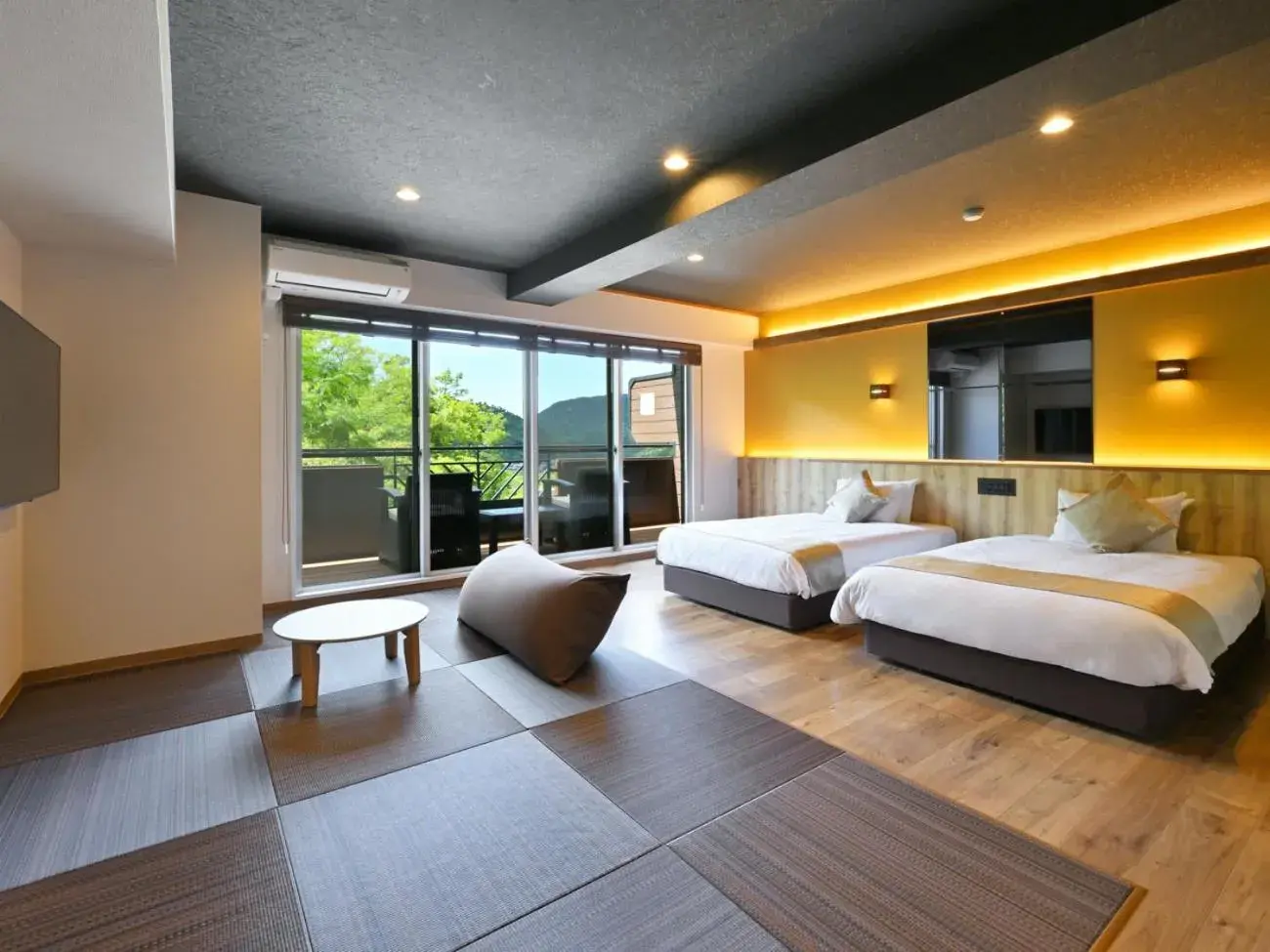 Standard Japanese-Western Classic Suite Room with Open-air Bath & Terrace in Livemax Resort Sanuki Shionoe Onsen Standard Japanese-Western Classic Suite Room with Open-air Bath & Terrace in Livemax Resort Sanuki Shionoe Onsen