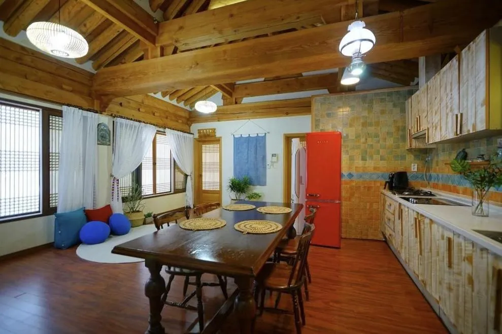 Holiday Home_MorningSunshine in Millennial Morning Hanok Jeonju
