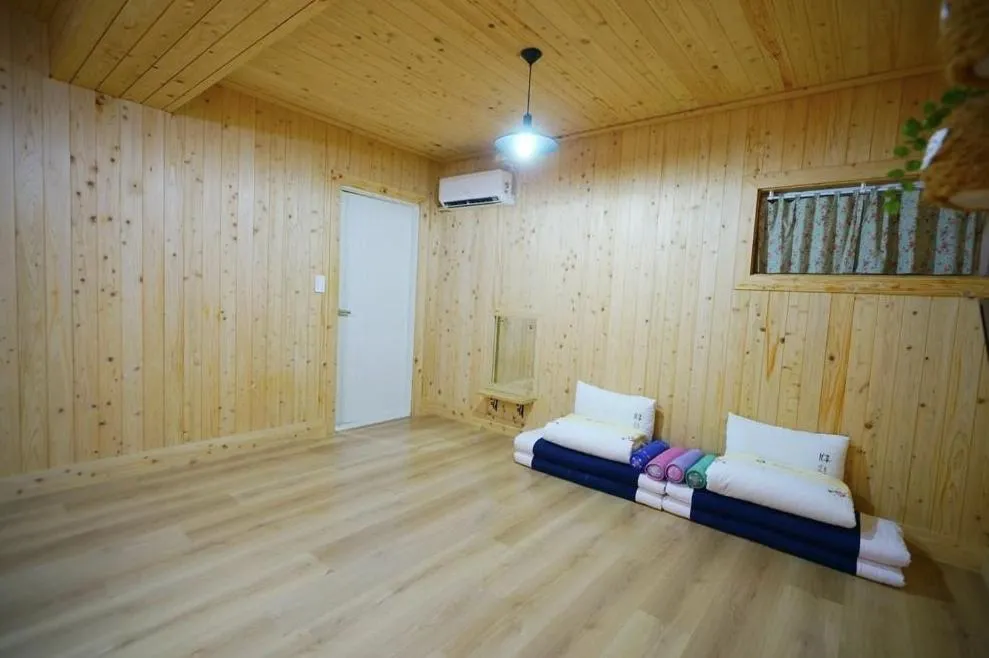 Bed in Millennial Morning Hanok Jeonju