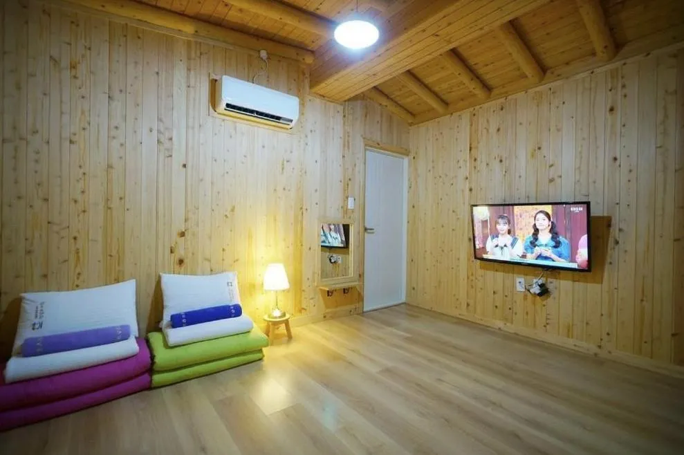 Bed in Millennial Morning Hanok Jeonju