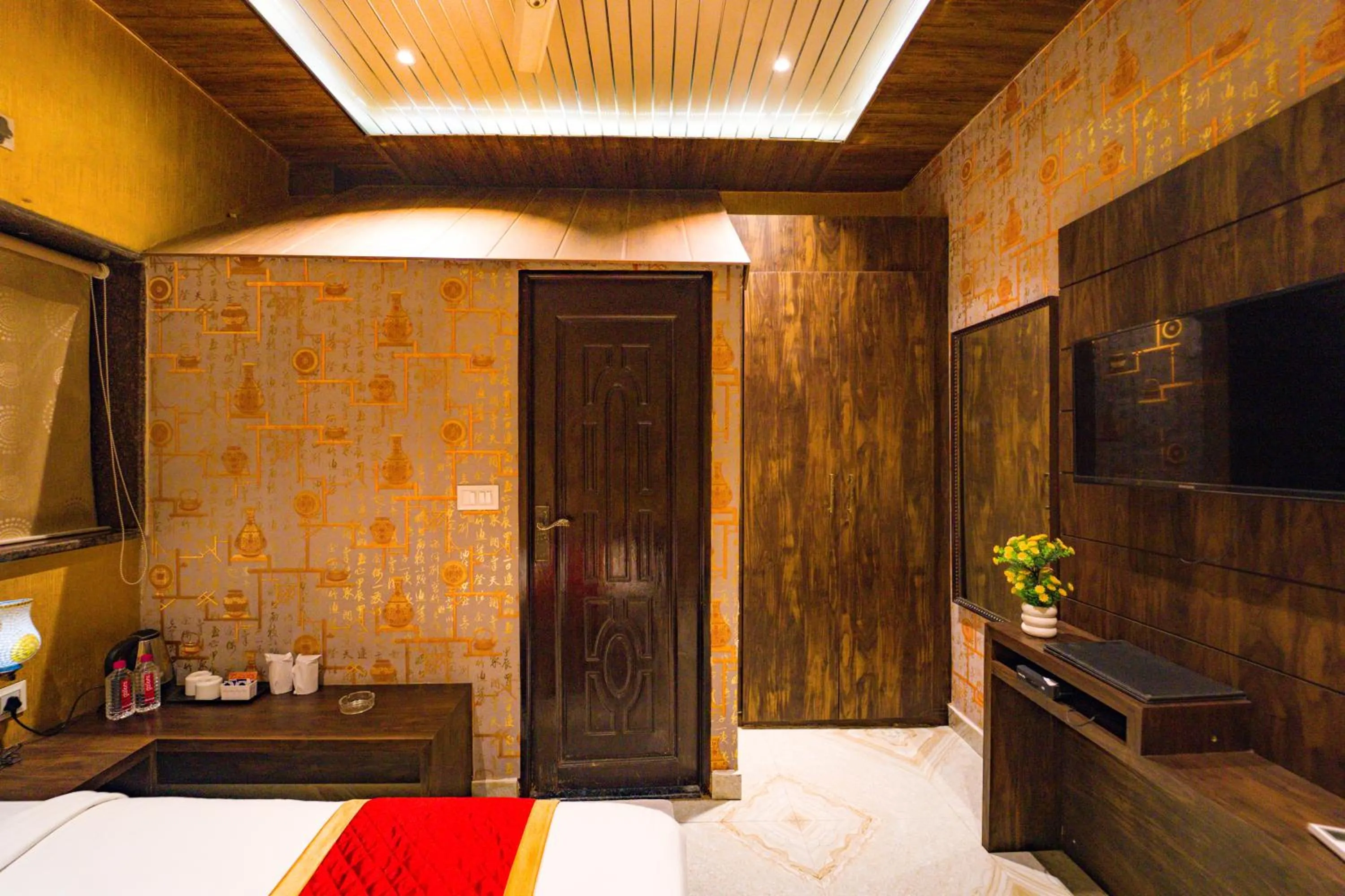 Bed in Shiv Rudraksh Resort, Near Assi Ghat