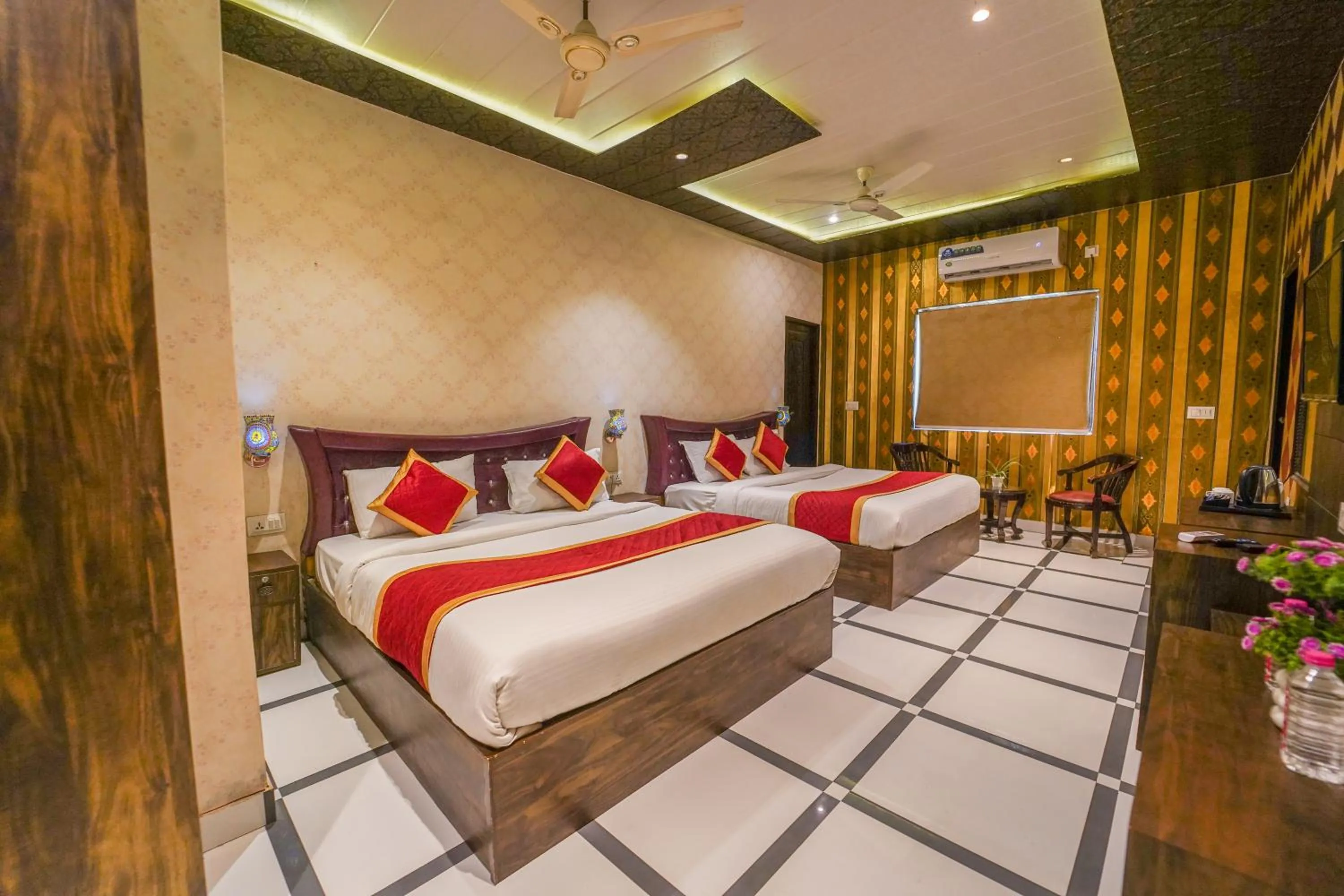Bed in Shiv Rudraksh Resort, Near Assi Ghat