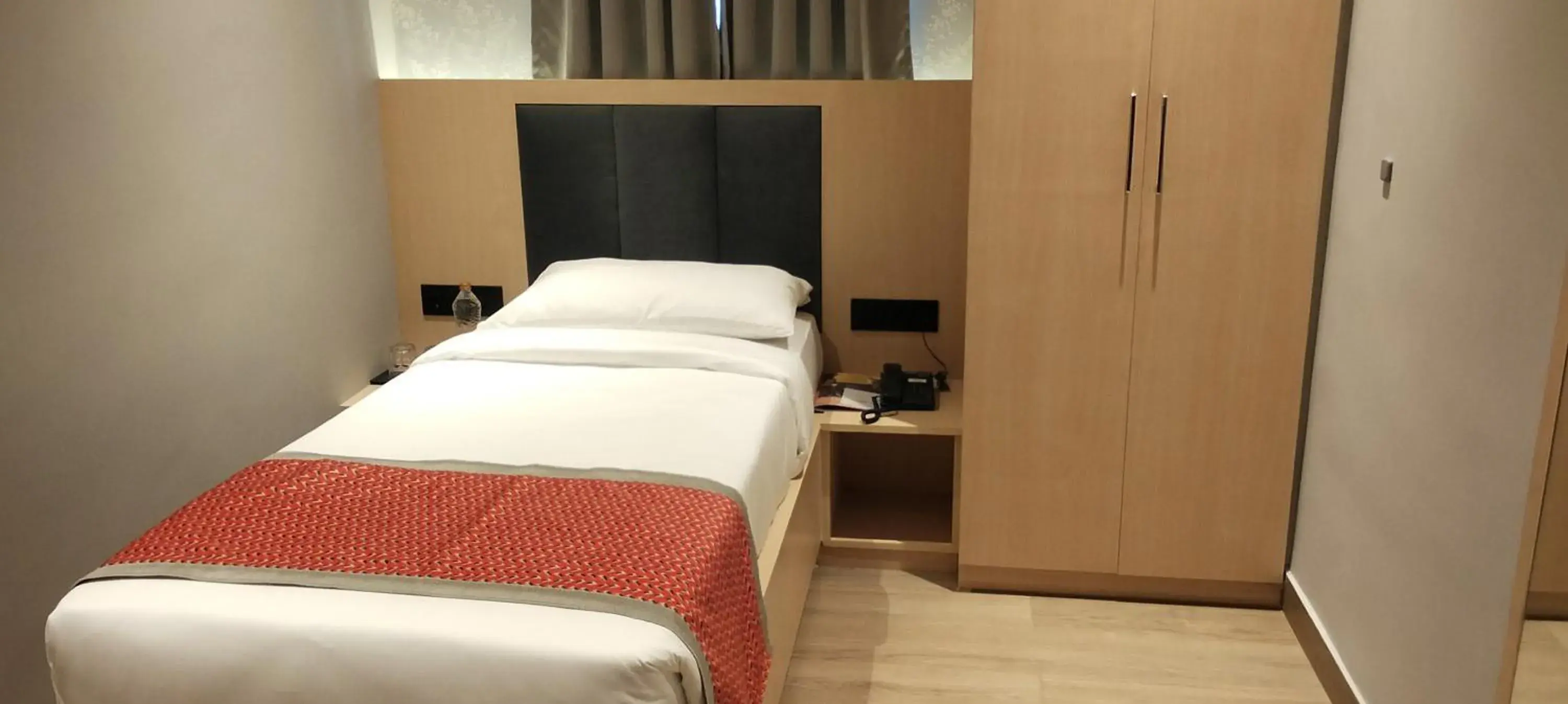 Single Room - single occupancy in The Citi Residenci Hotel, Bidhannagar Single Room - single occupancy in The Citi Residenci Hotel, Bidhannagar