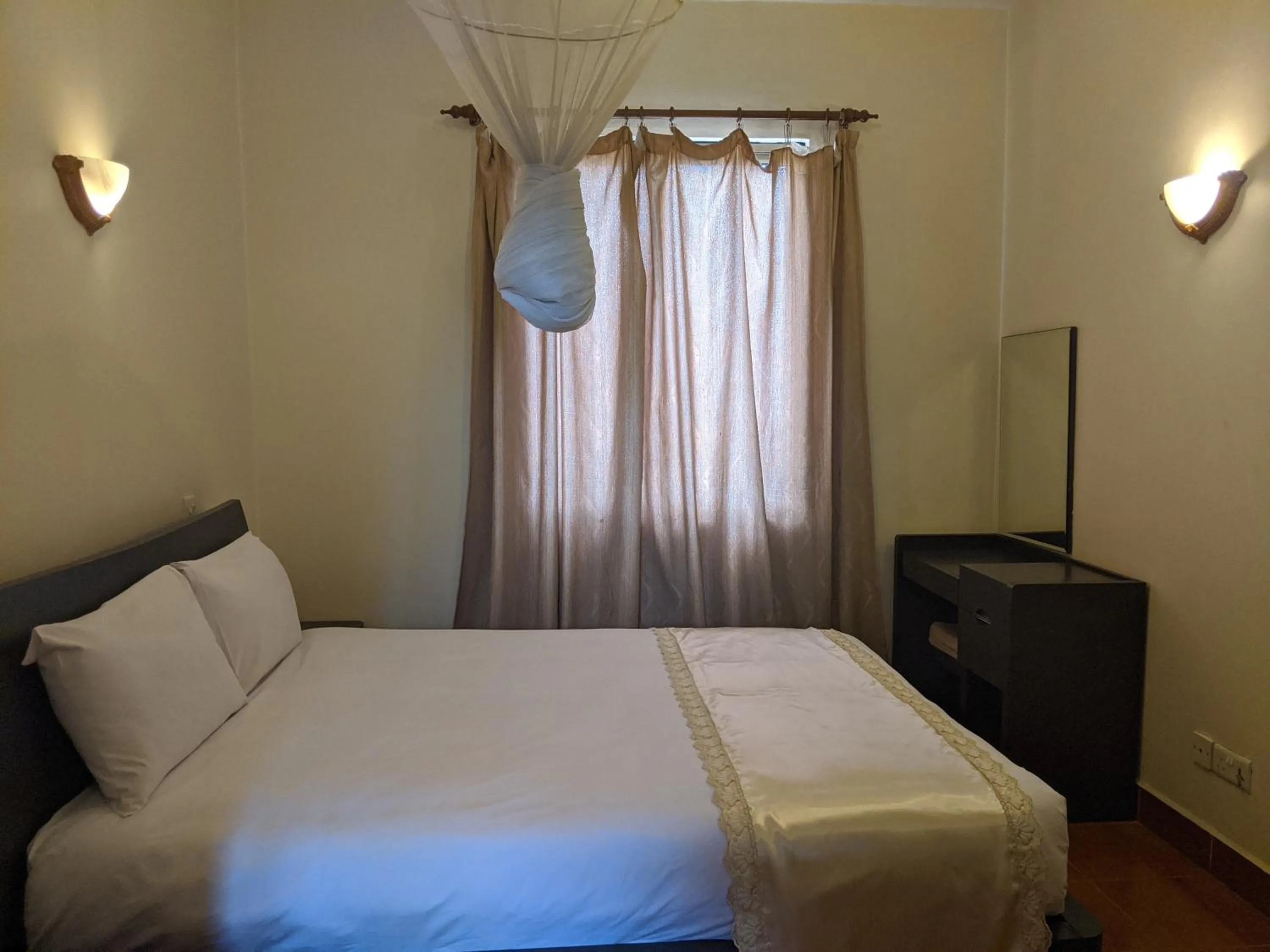 Bedroom, Bed in Prestige Hotel Suites