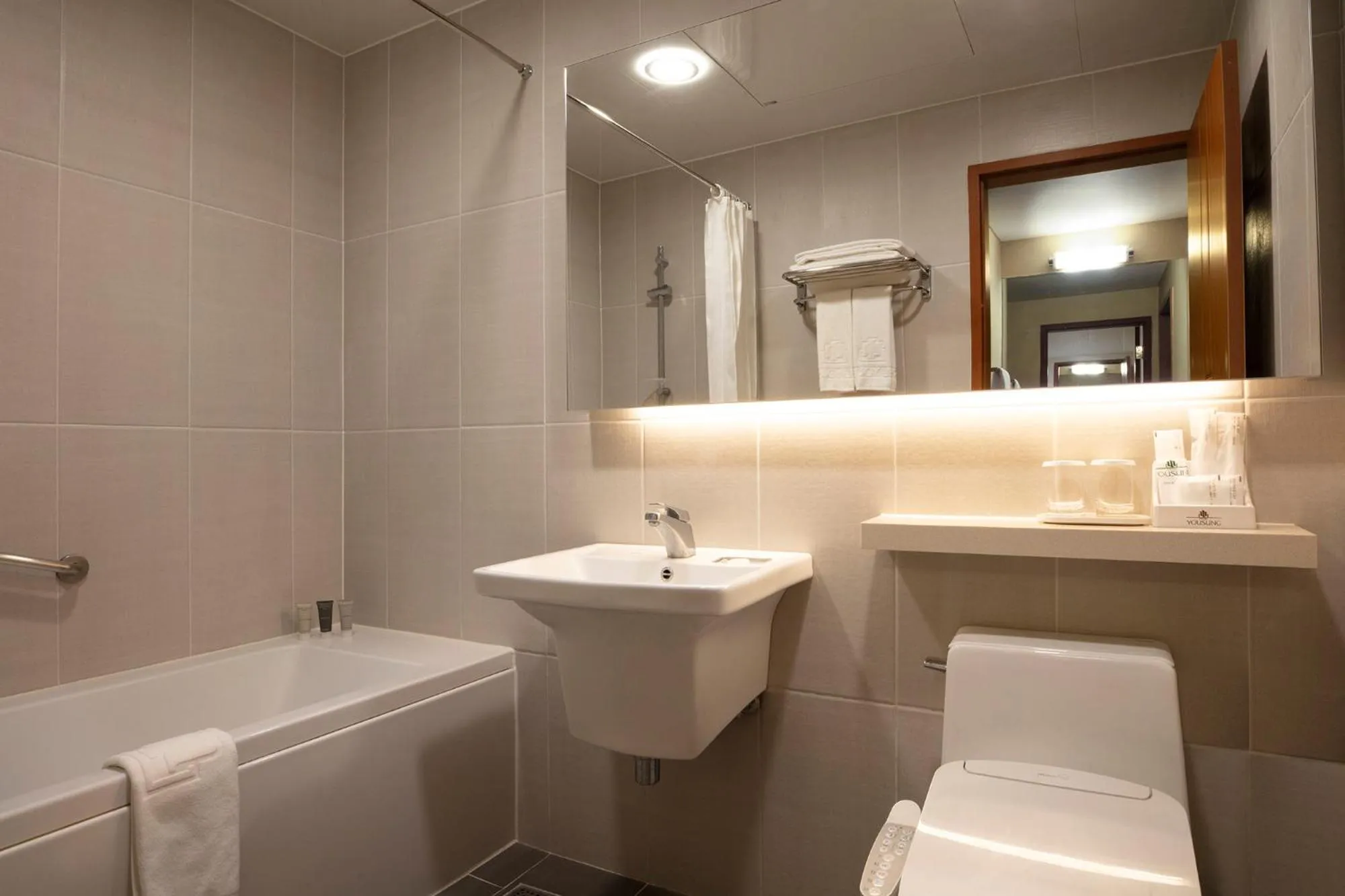 Toilet, Bathroom in Yousung Hotel