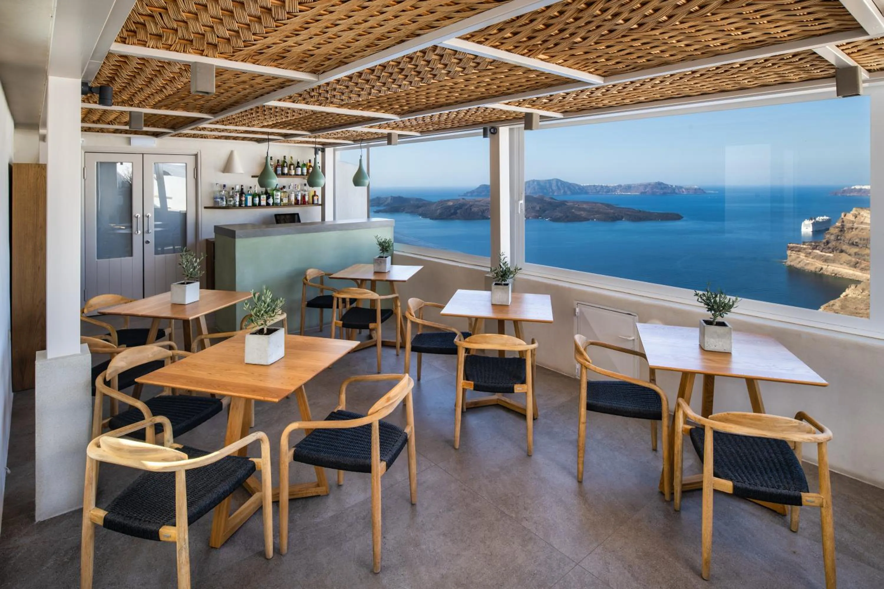 Restaurant/places to eat in Villa Irini Fira - Adults Only