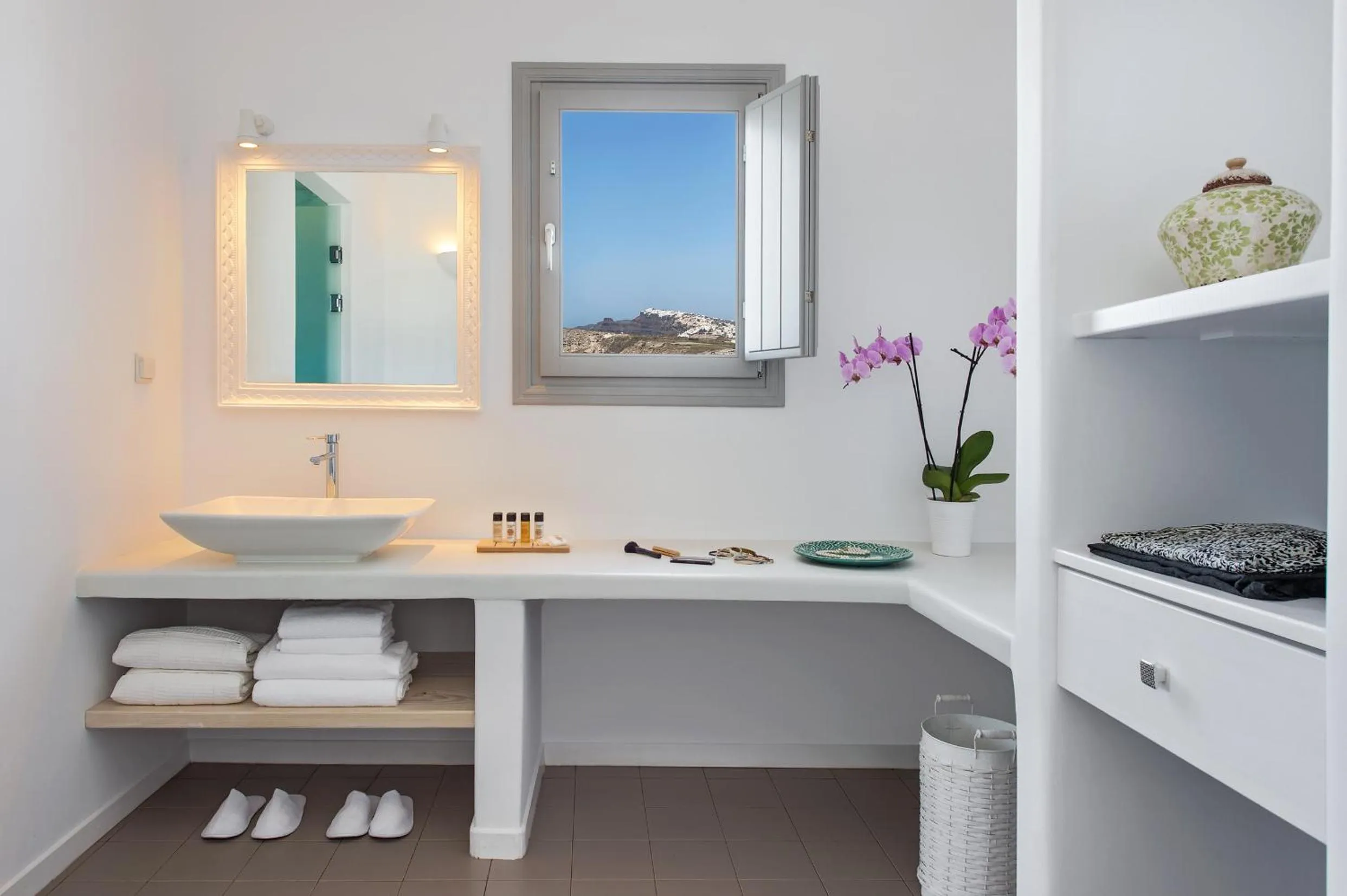 Bathroom in Villa Irini Fira - Adults Only