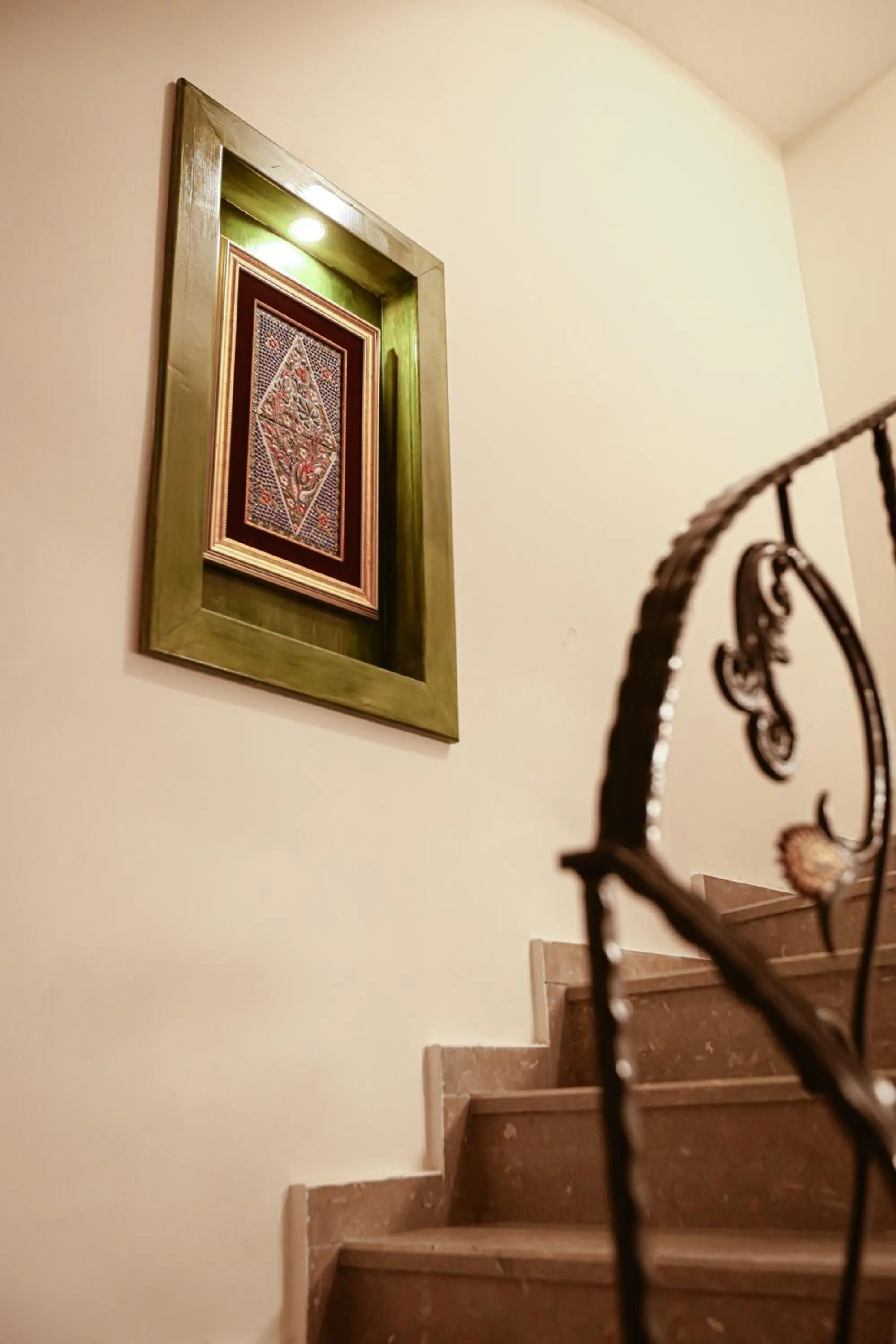 Decorative detail in Emerald Mansion Hotel