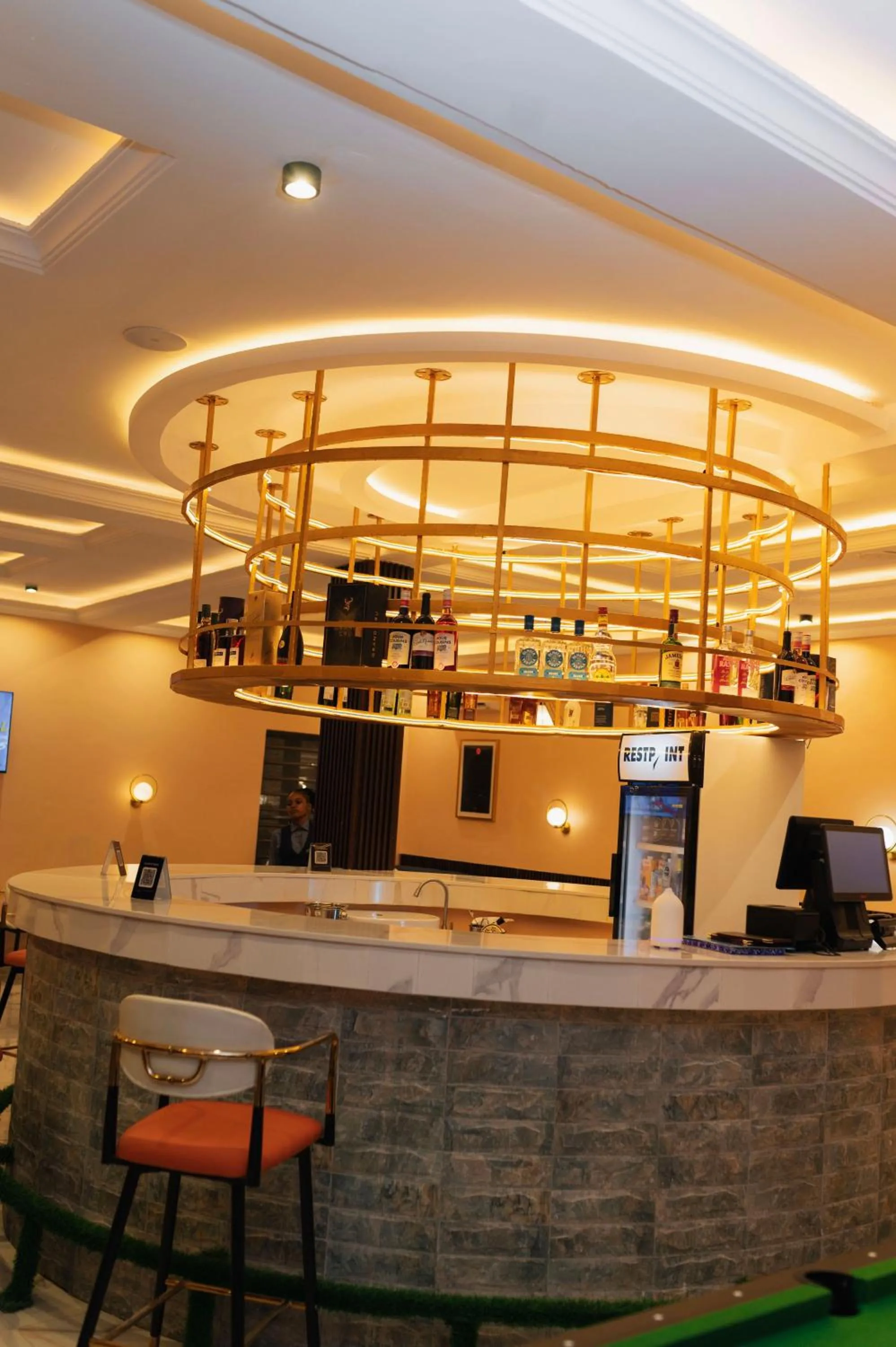 Restaurant/places to eat in The Manor Hotel by Luckzi