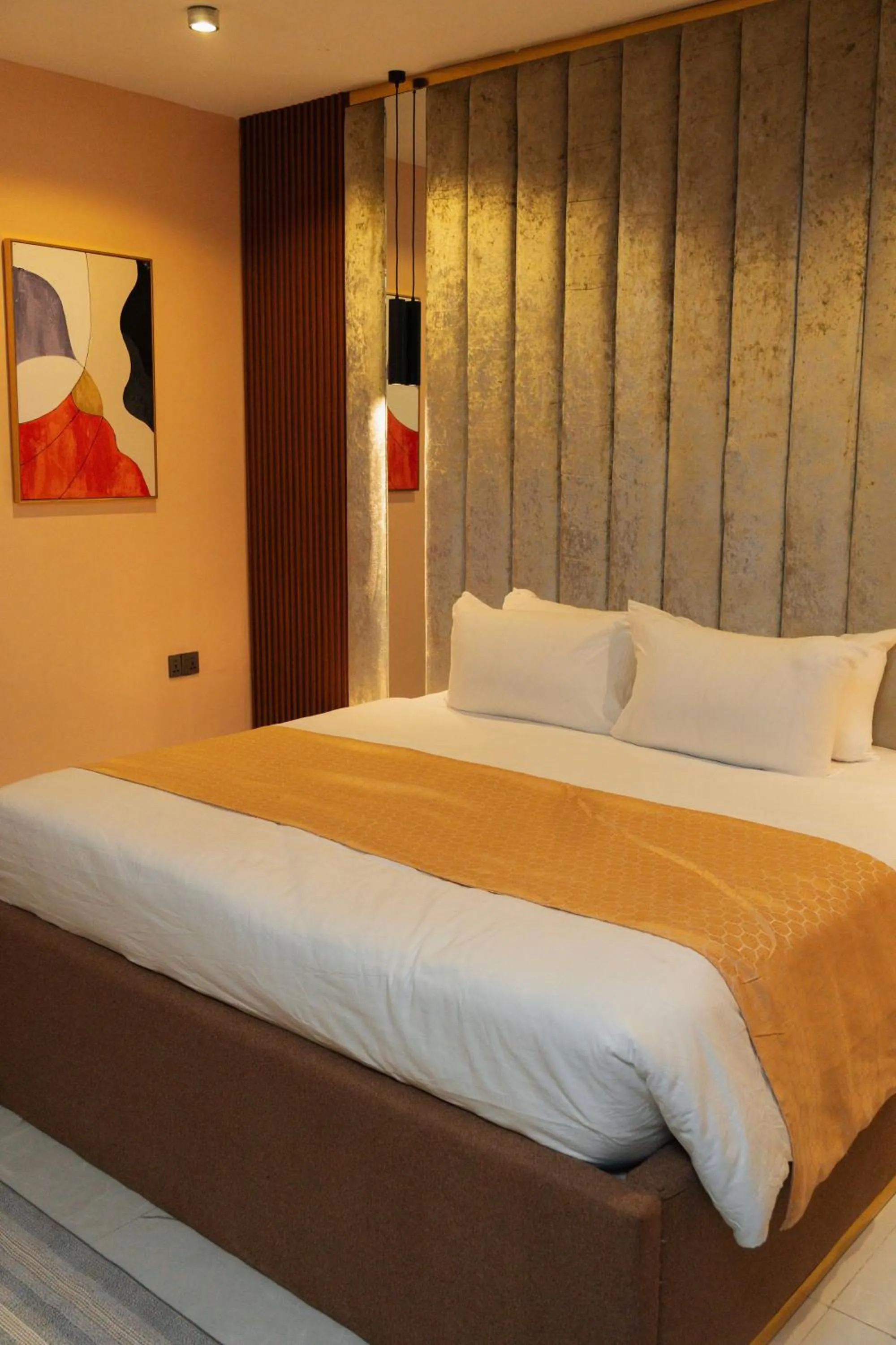Bed in The Manor Hotel by Luckzi
