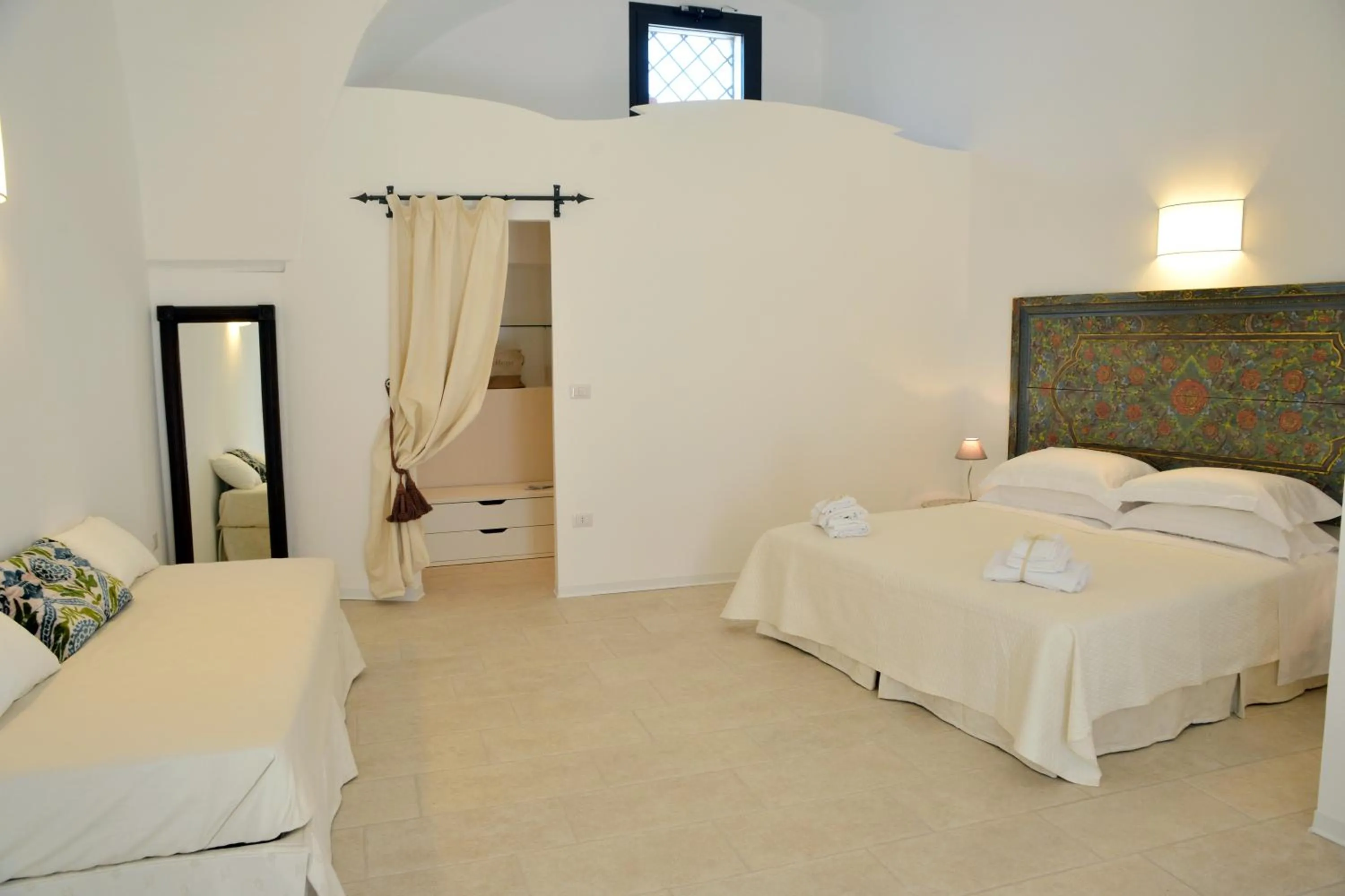 Photo of the whole room, Bed in Masseria Palane