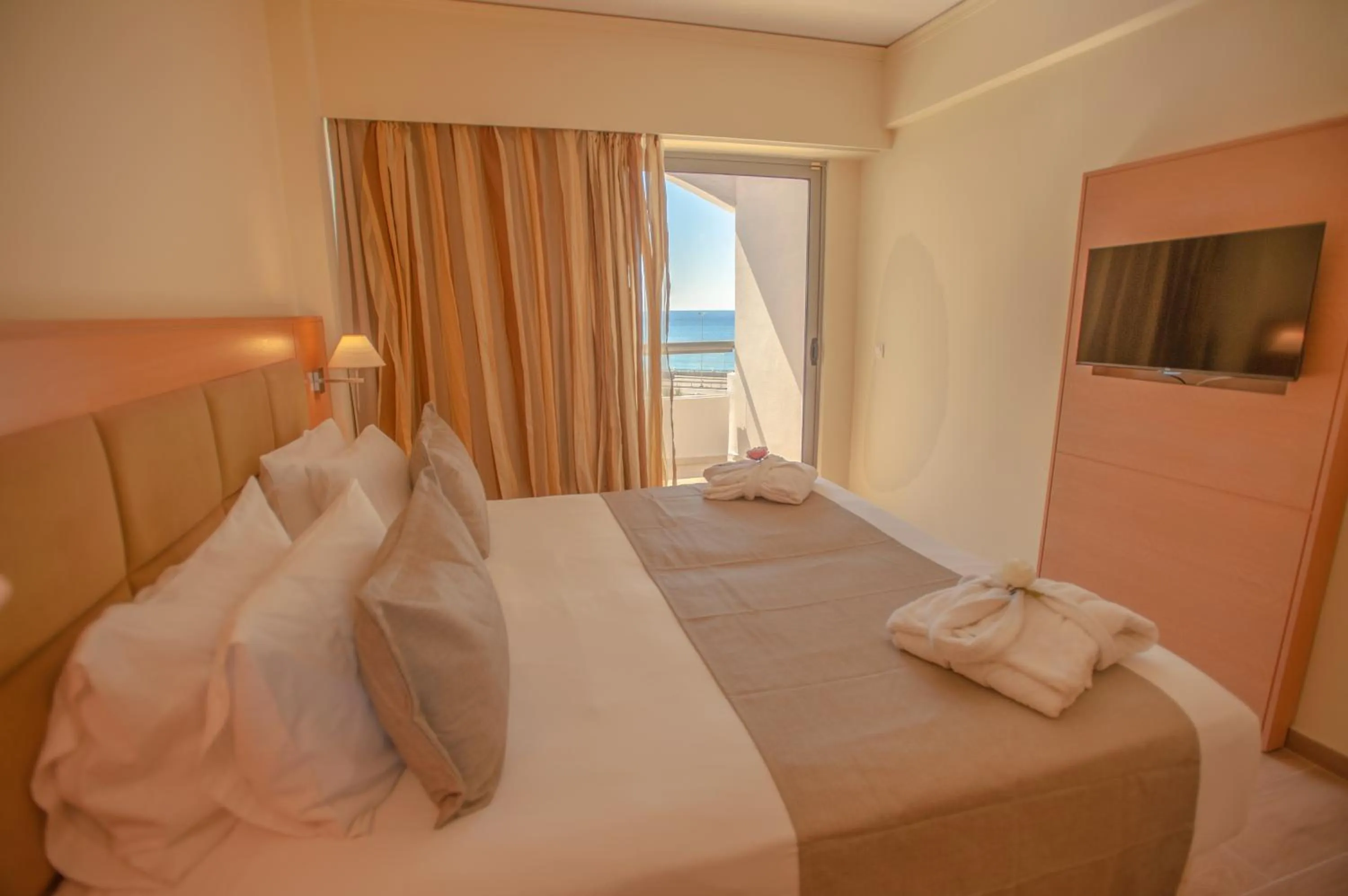 Bedroom, Bed in Rhodos Horizon Marina - Adults Only