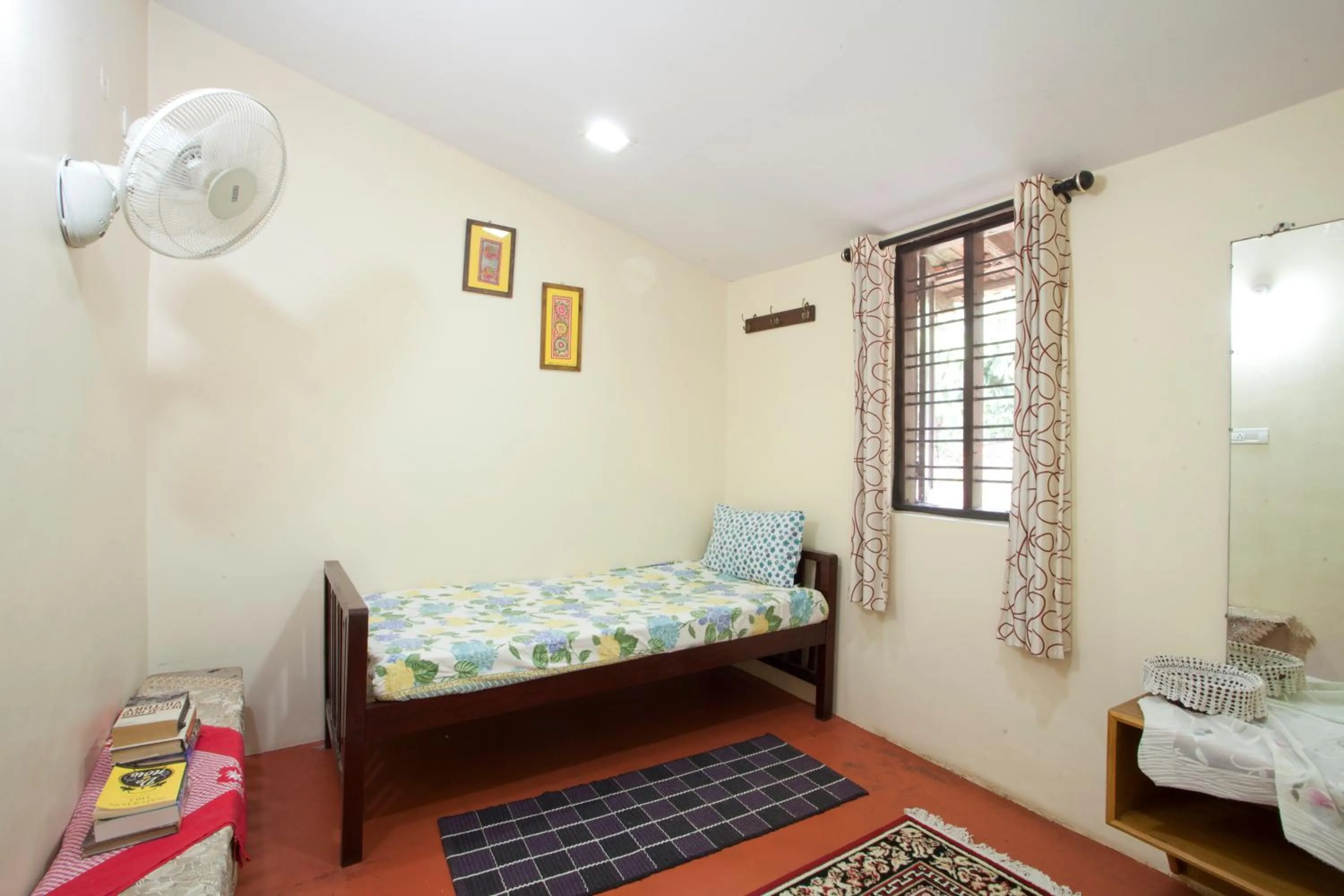 Bed in The Blue Mountains Estate Stay