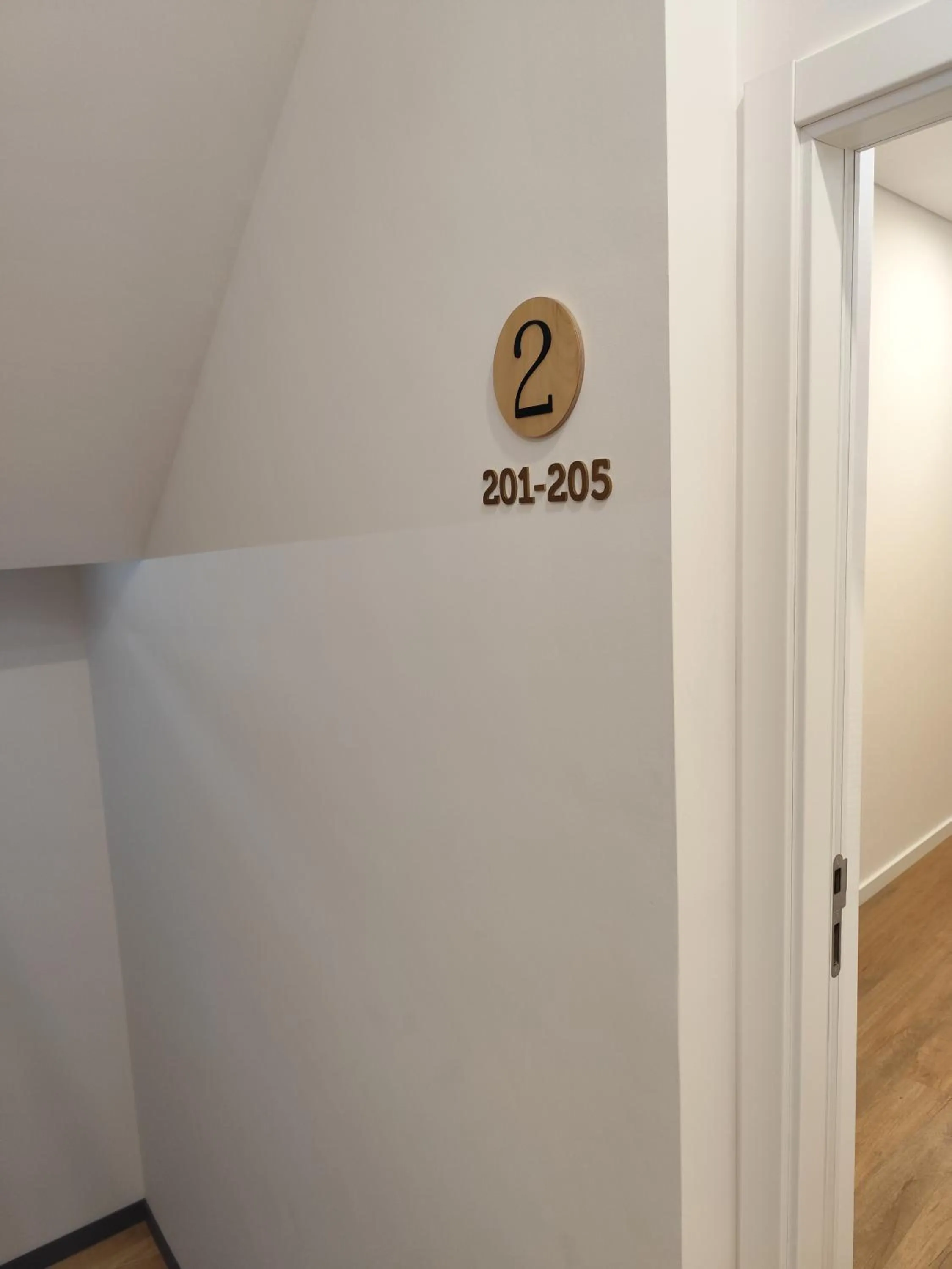 Bacalhoeiros 125 Hotel