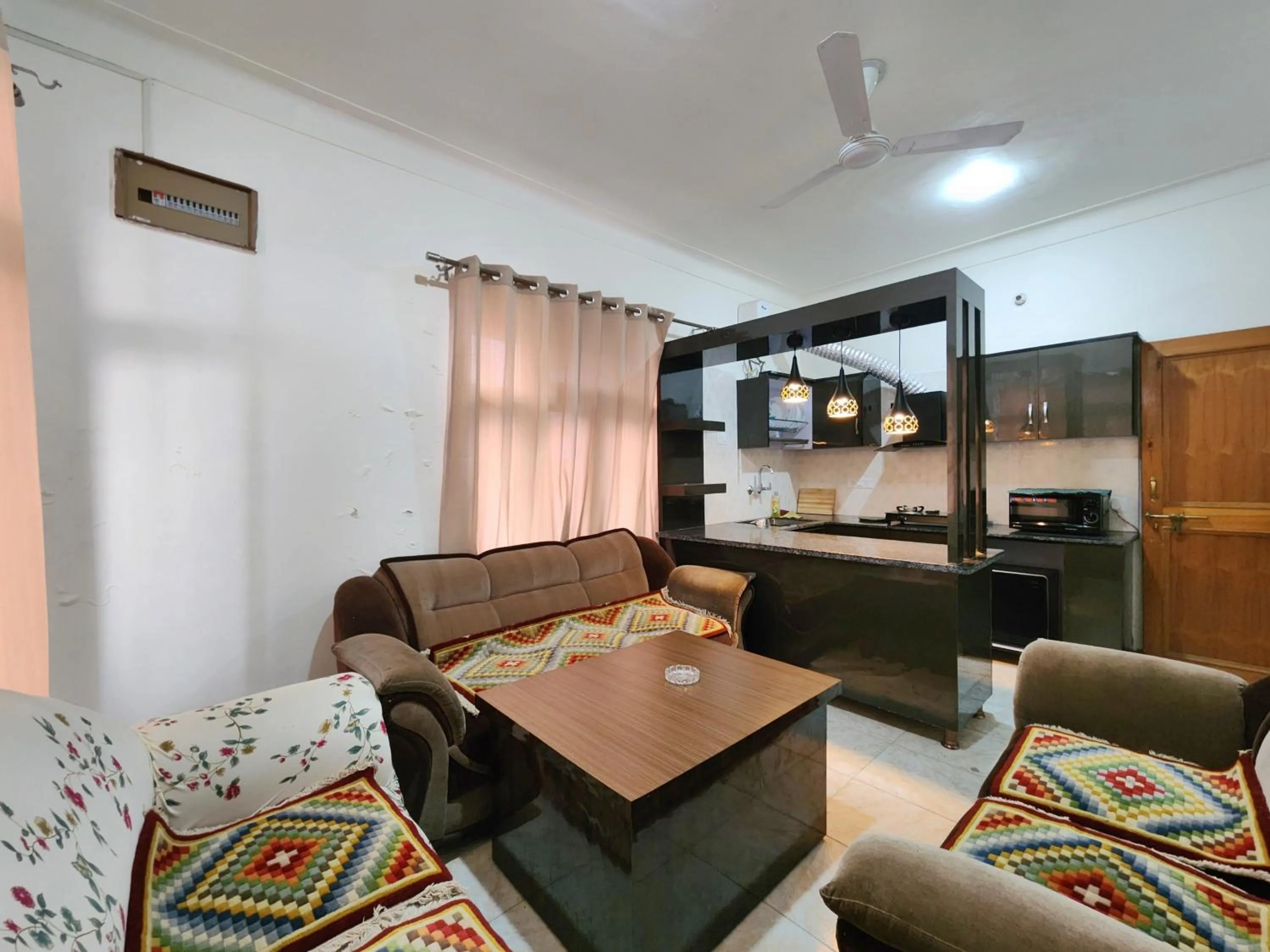 Kitchen or kitchenette in Dorjee House Bir