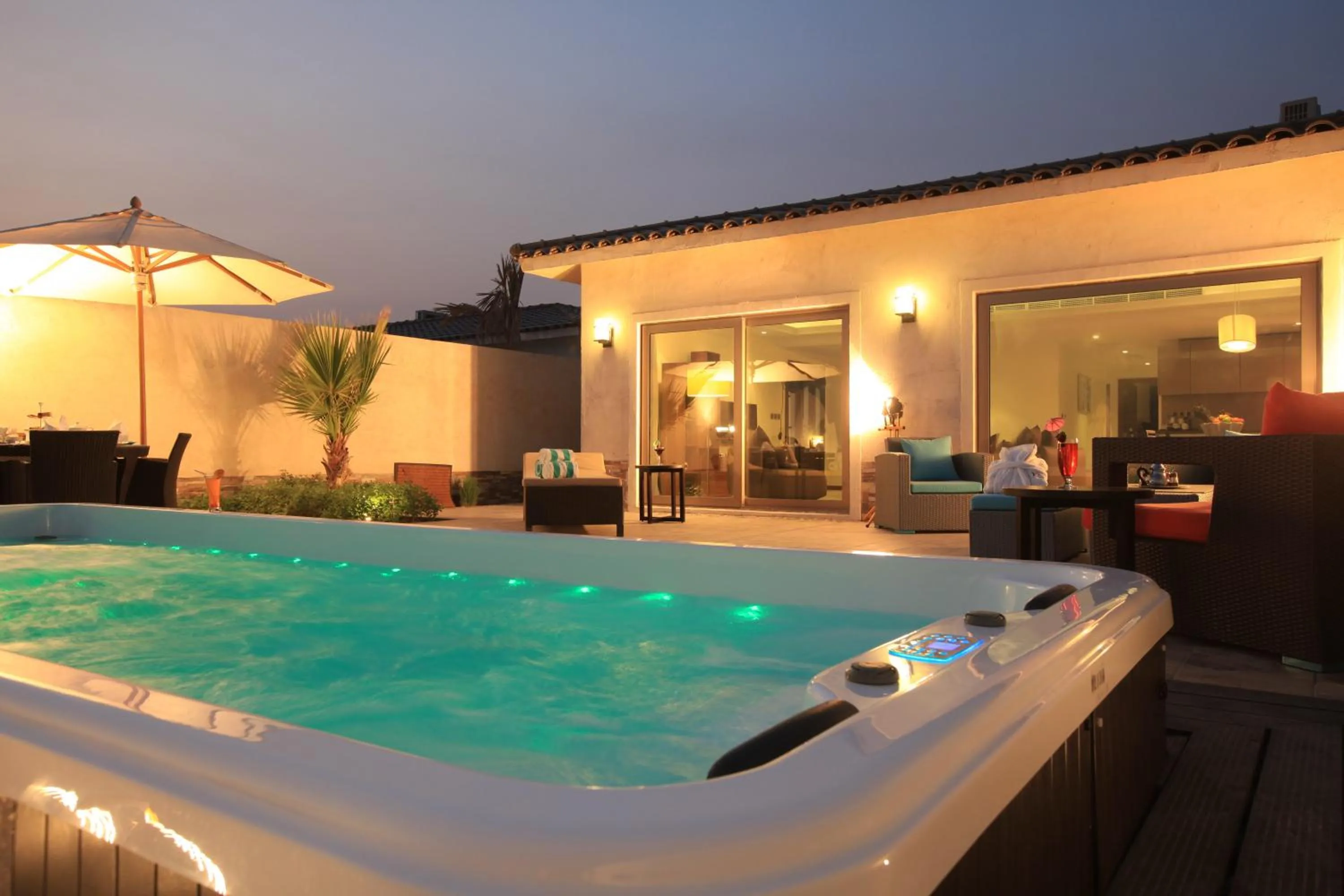 Hot Tub in Dana Beach Resort