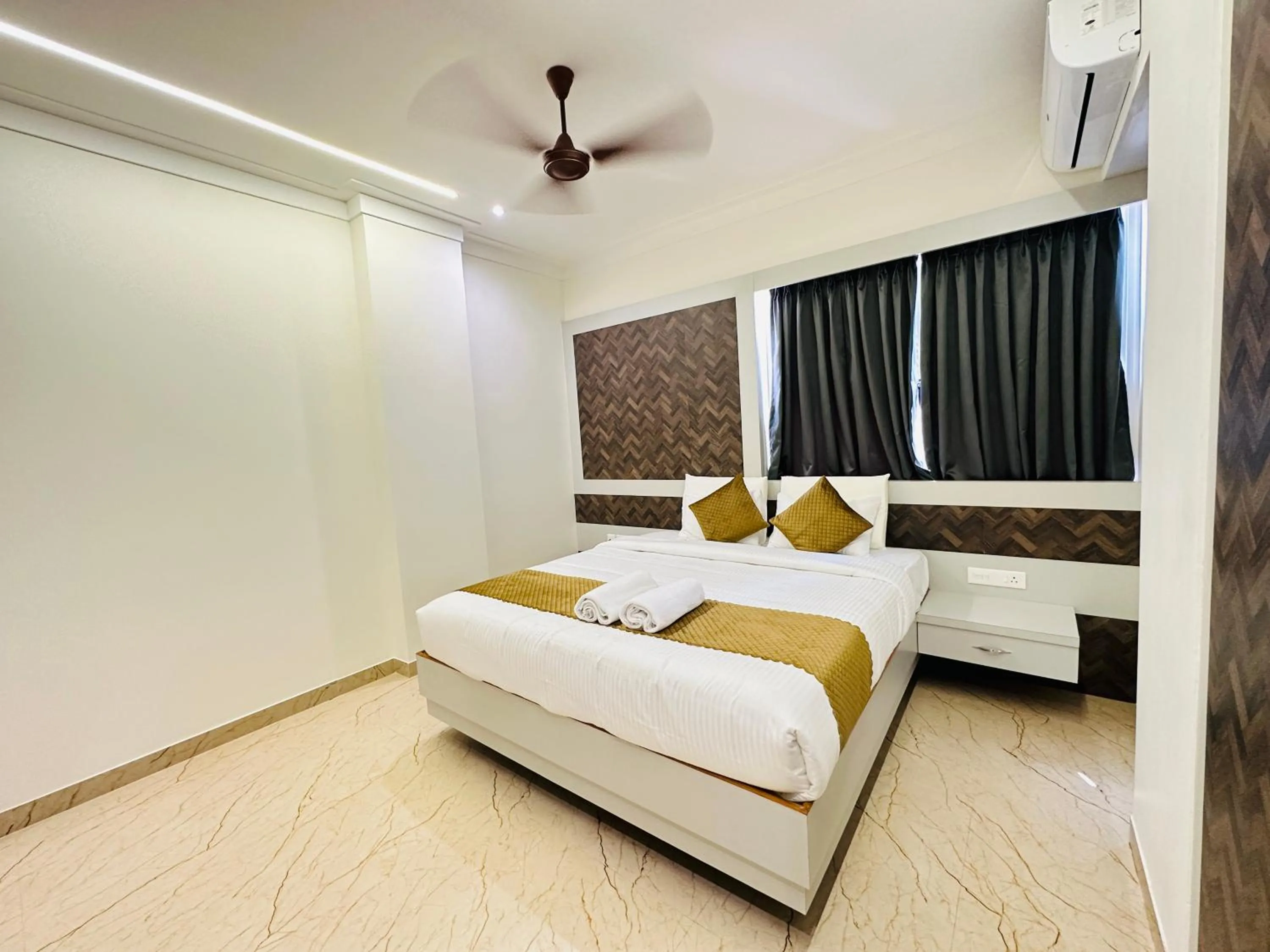 Shambhavi Hotel And Convention Centre