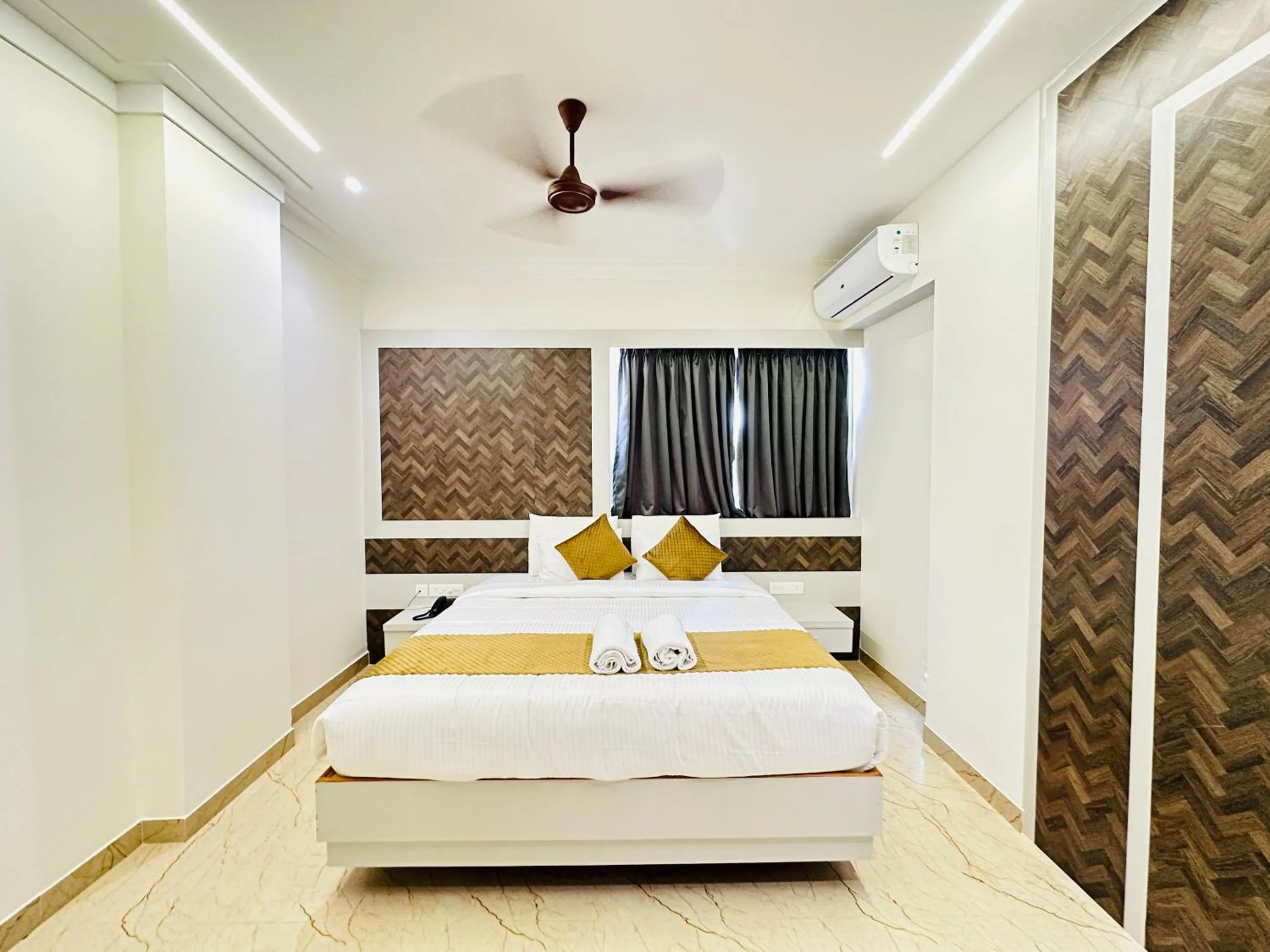 Shambhavi Hotel And Convention Centre