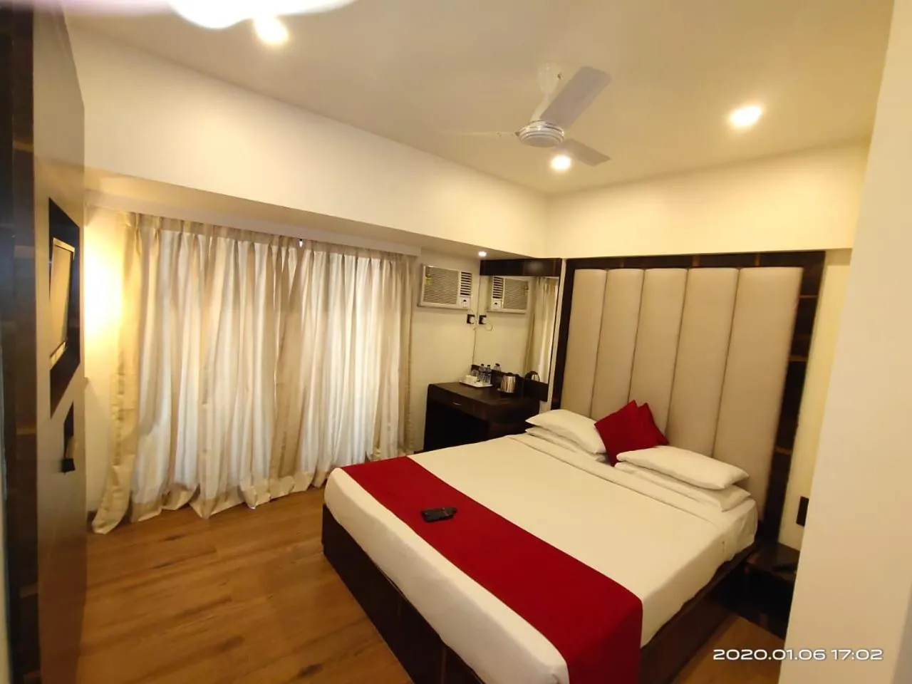 Bed in Hotel Heritage Dakshin