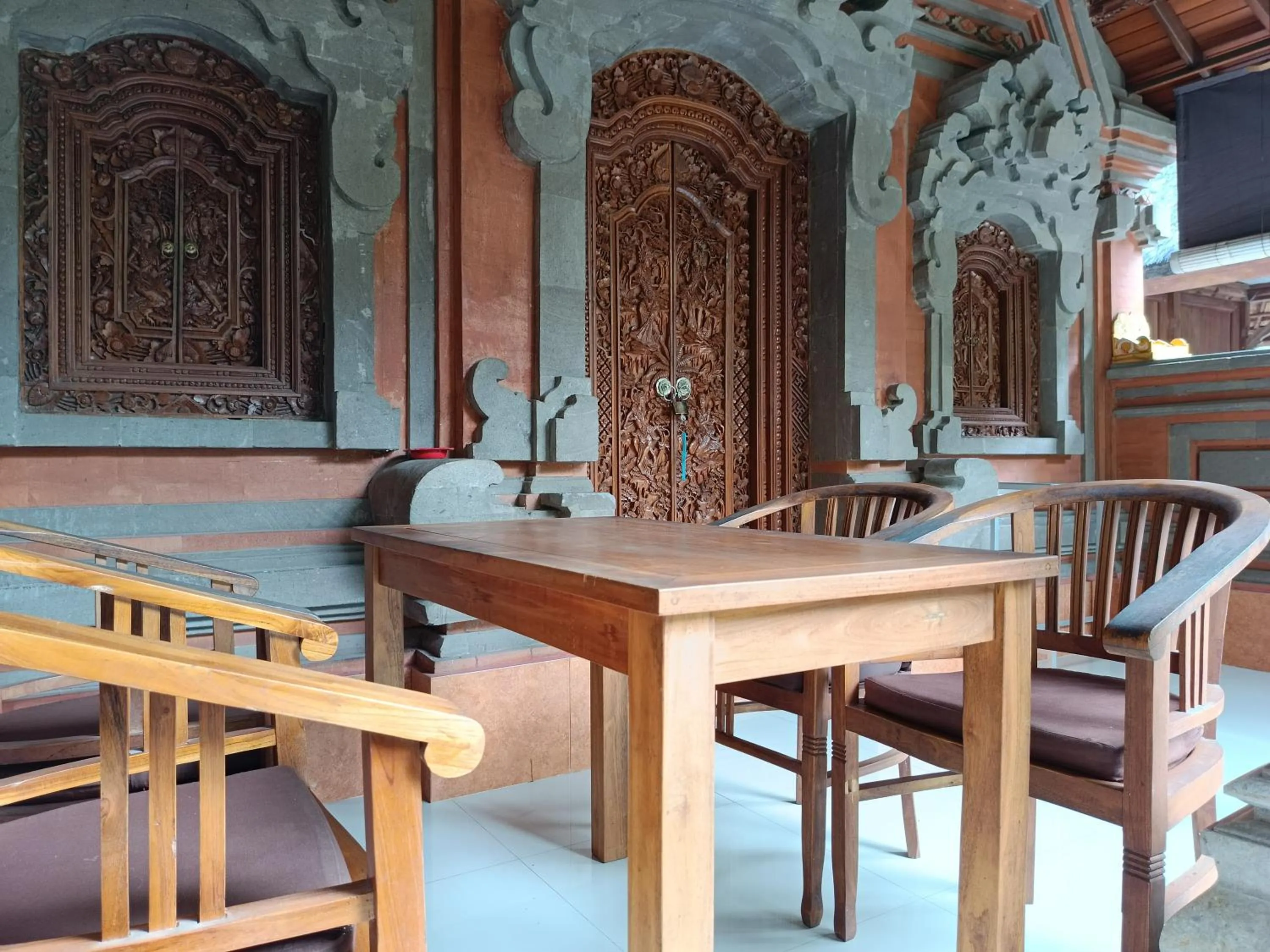 Seating area in Nyoman House Ubud