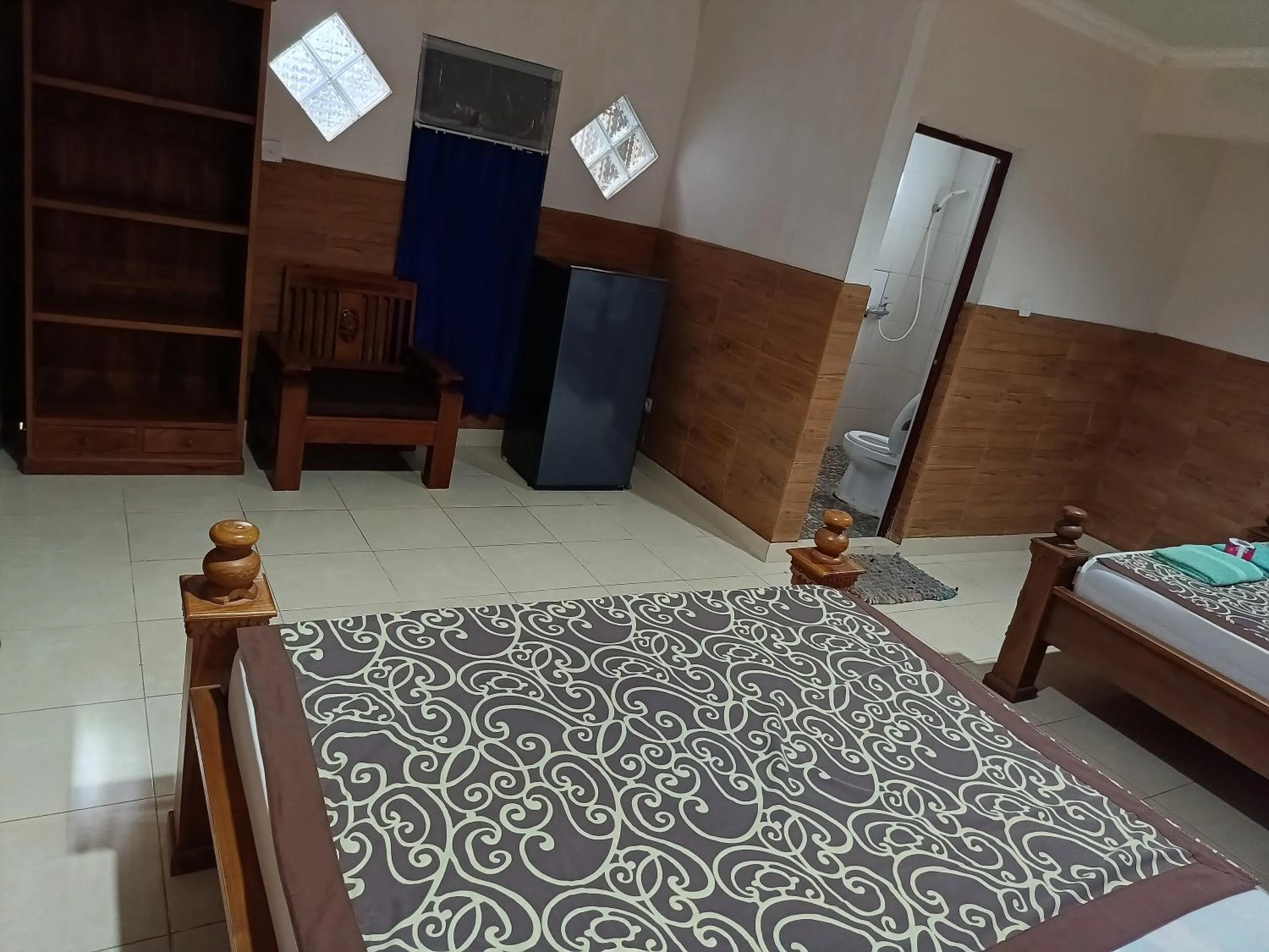 Property building, Bed in Nyoman House Ubud