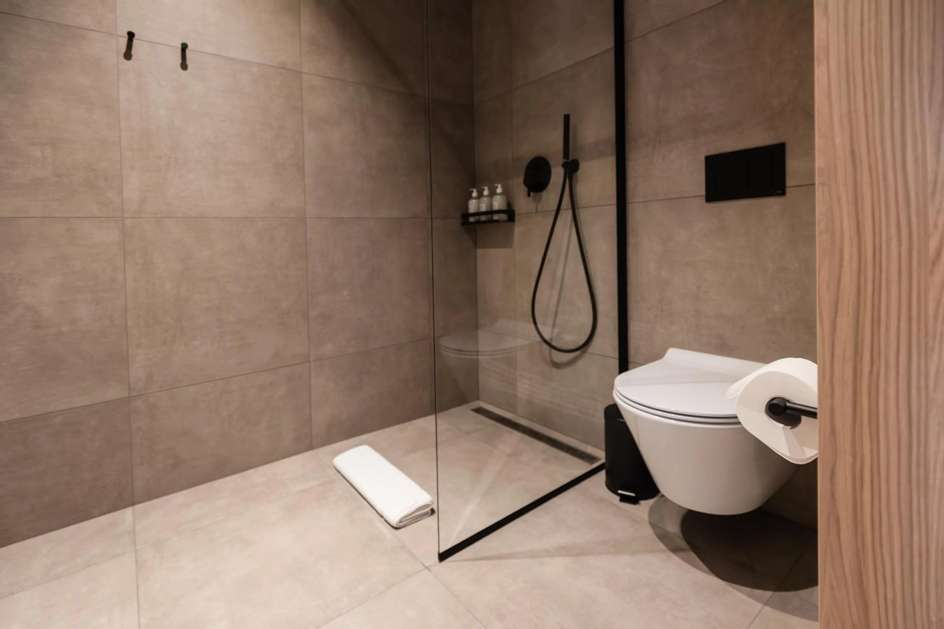 Standard Twin Room in Black Sand Hotel