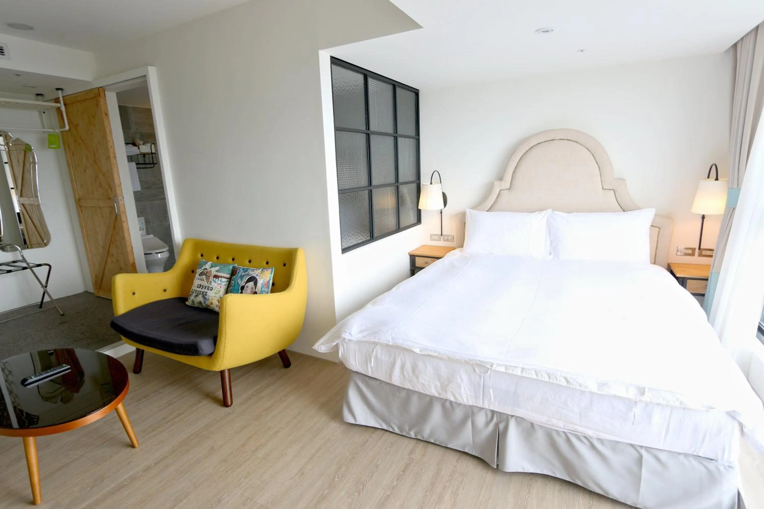 Living room, Bed in NK Hostel