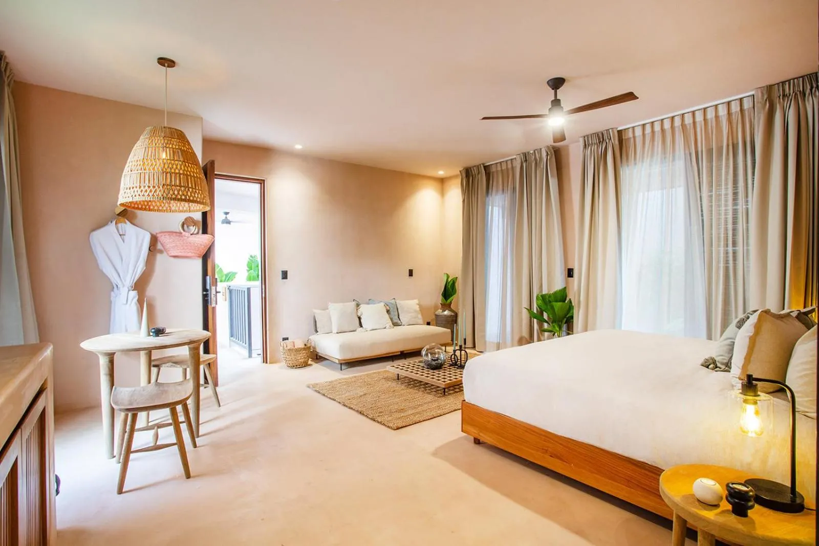 Deluxe Queen Room in Marakame Suites