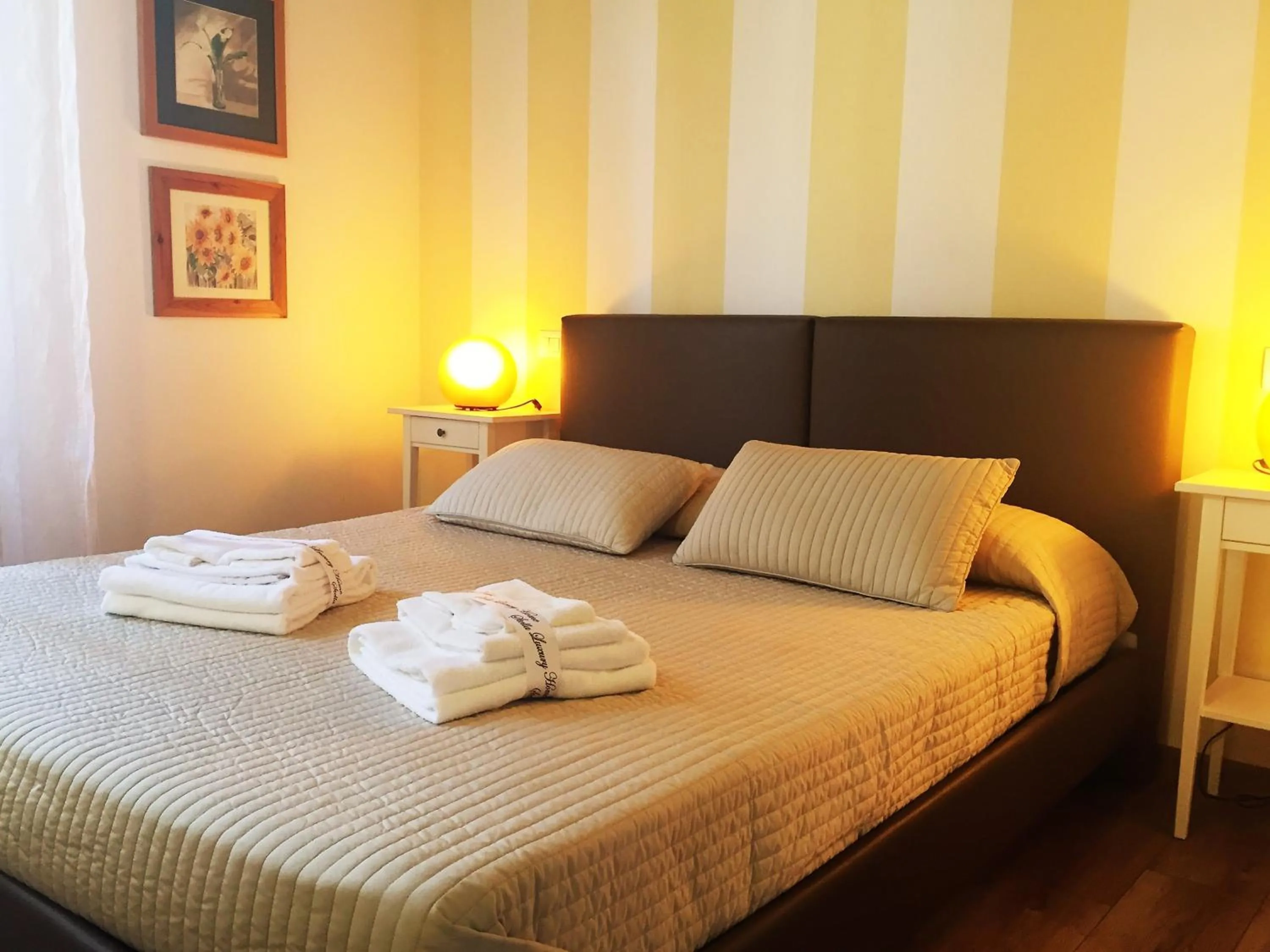 Bedroom, Bed in Stella Luxury Home