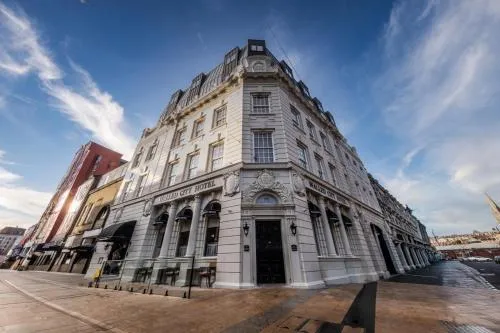 Walled City Hotel