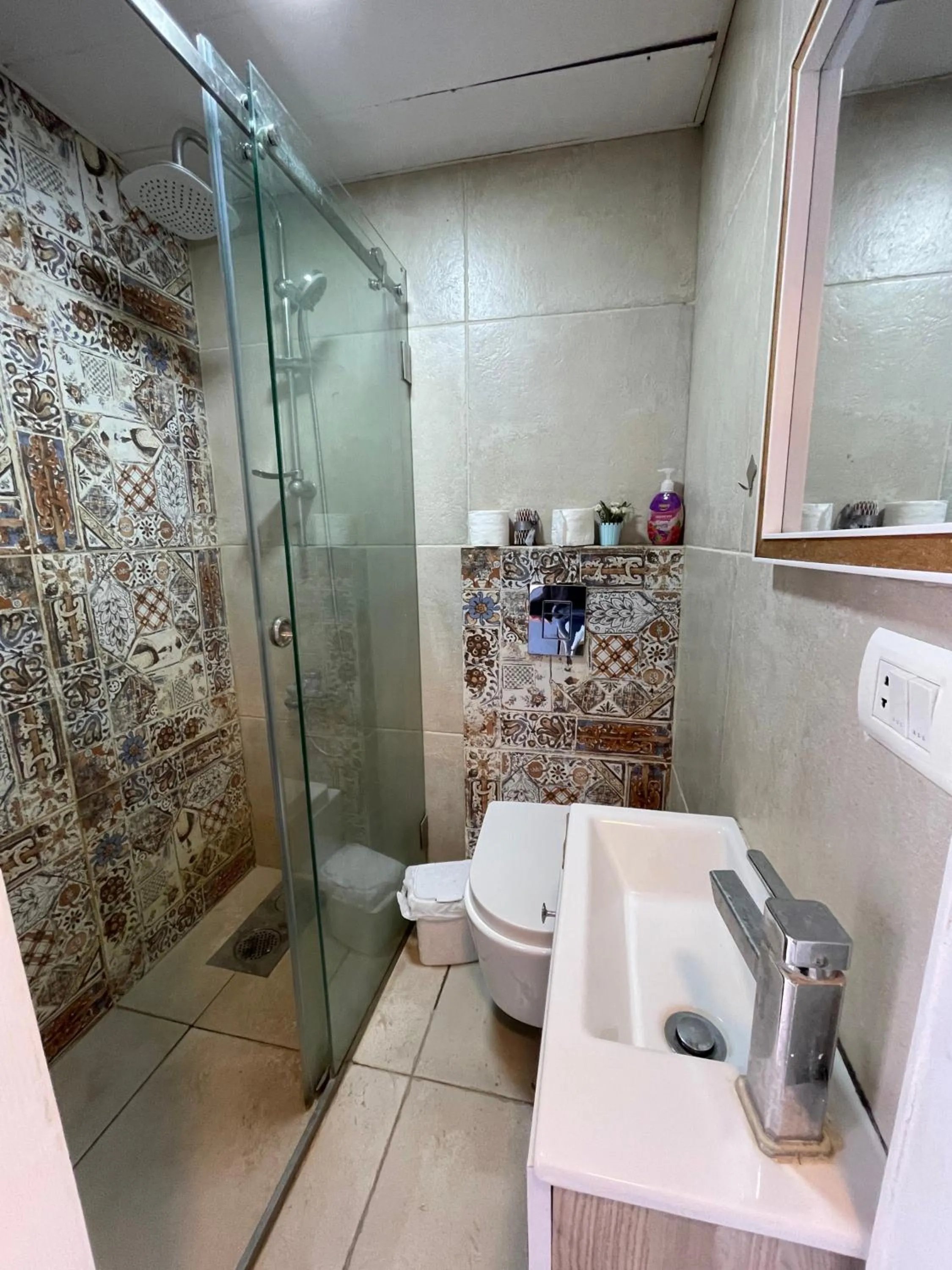 Jounieh Cozy Apartment with Sea View