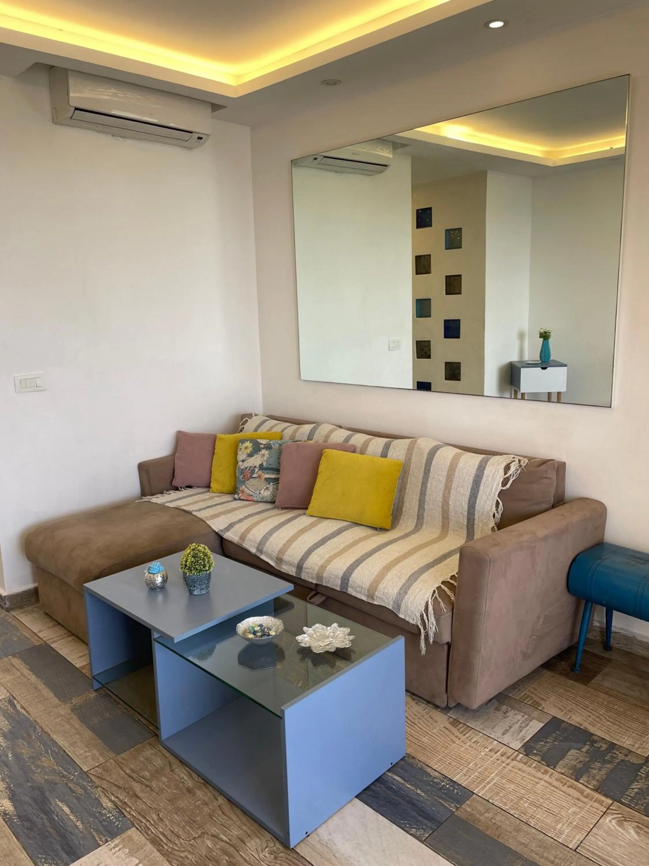 Jounieh Cozy Apartment with Sea View