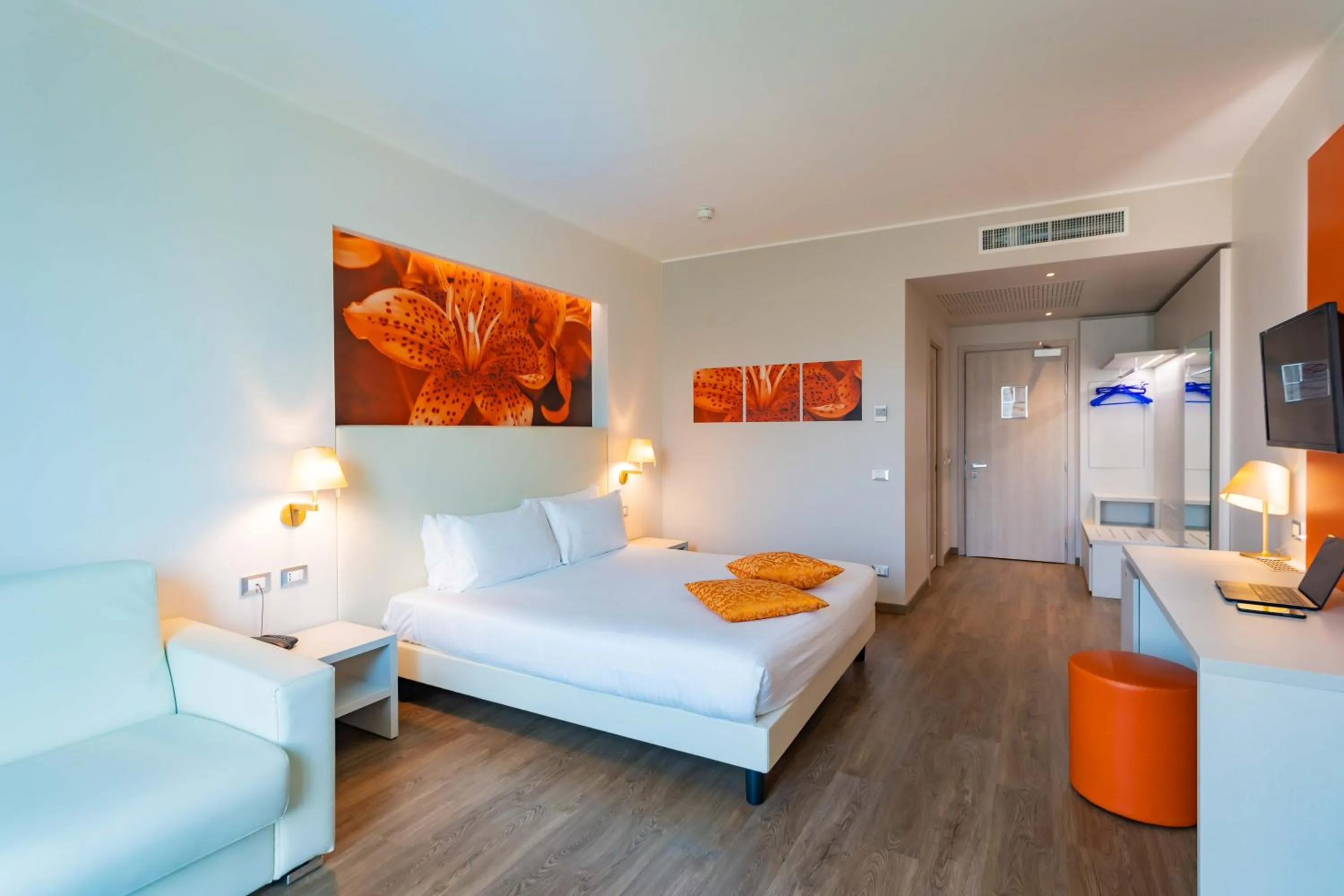 Bed in ibis Styles Milano Est Settala