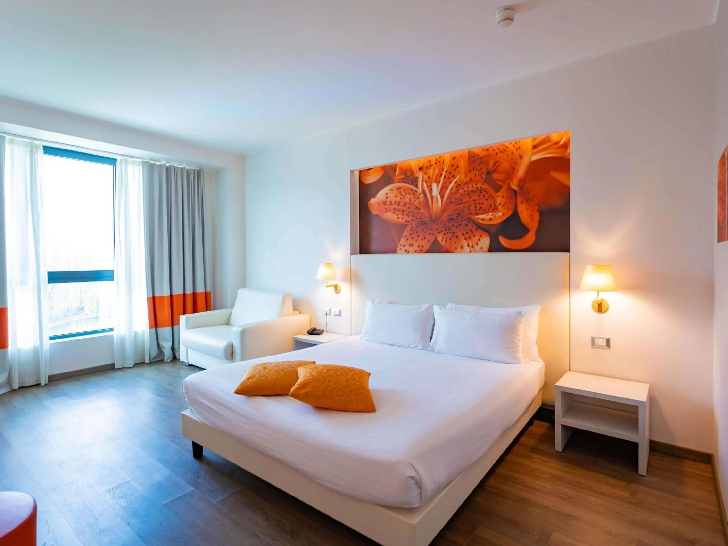 Bedroom in ibis Styles Milano Est Settala