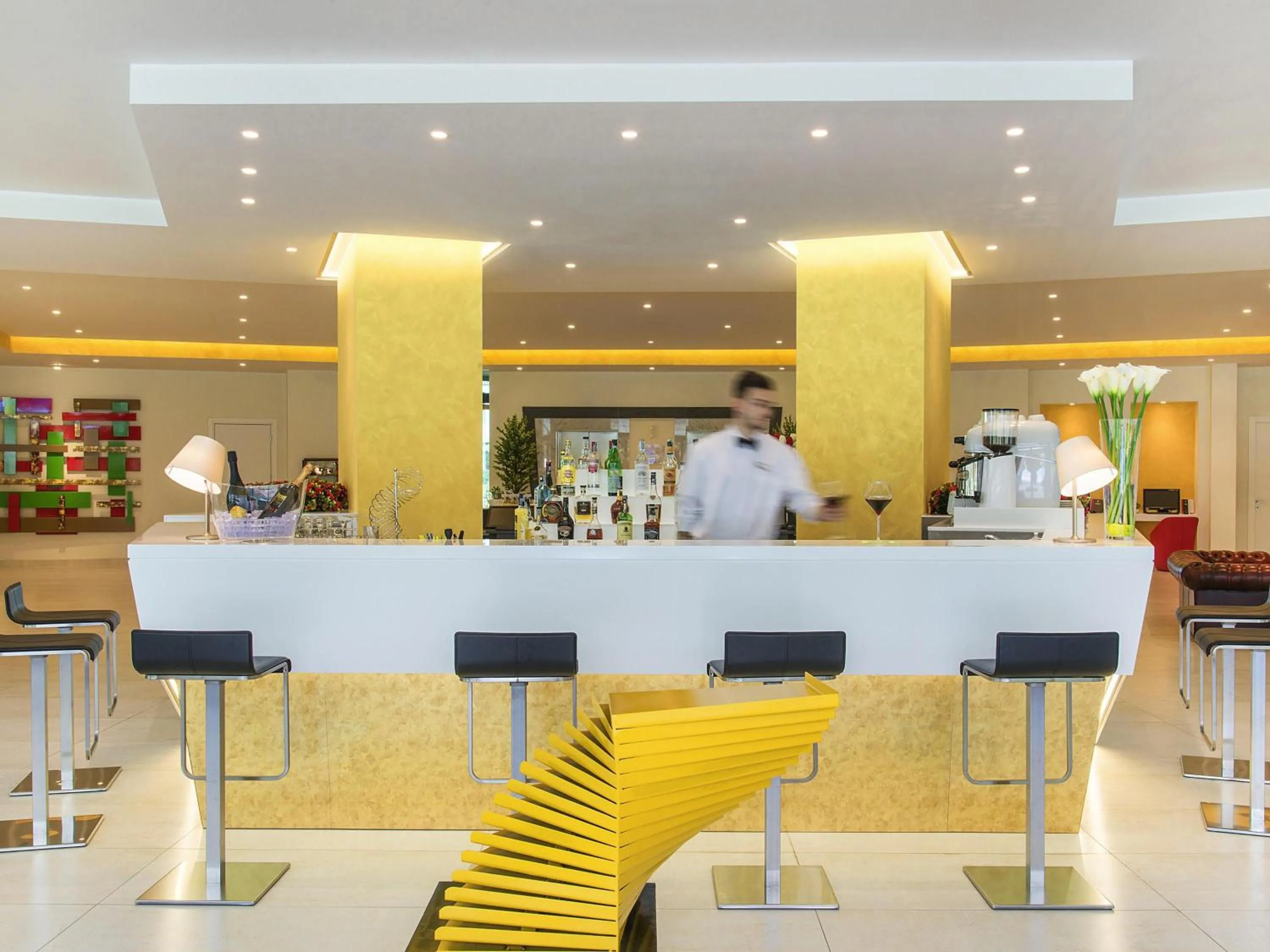 Lounge or bar in ibis Styles Milano Est Settala