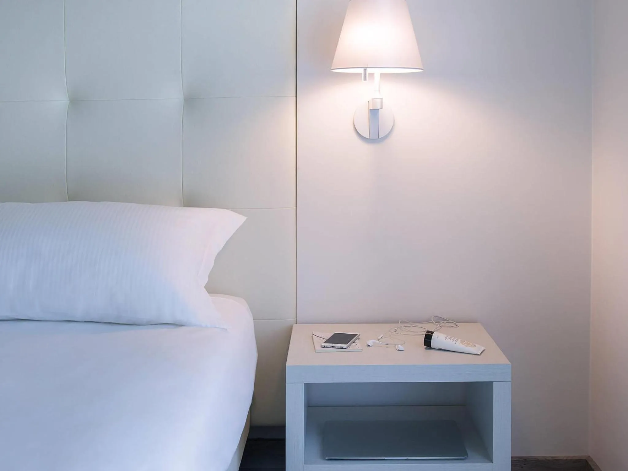 Bedroom in ibis Styles Milano Est Settala