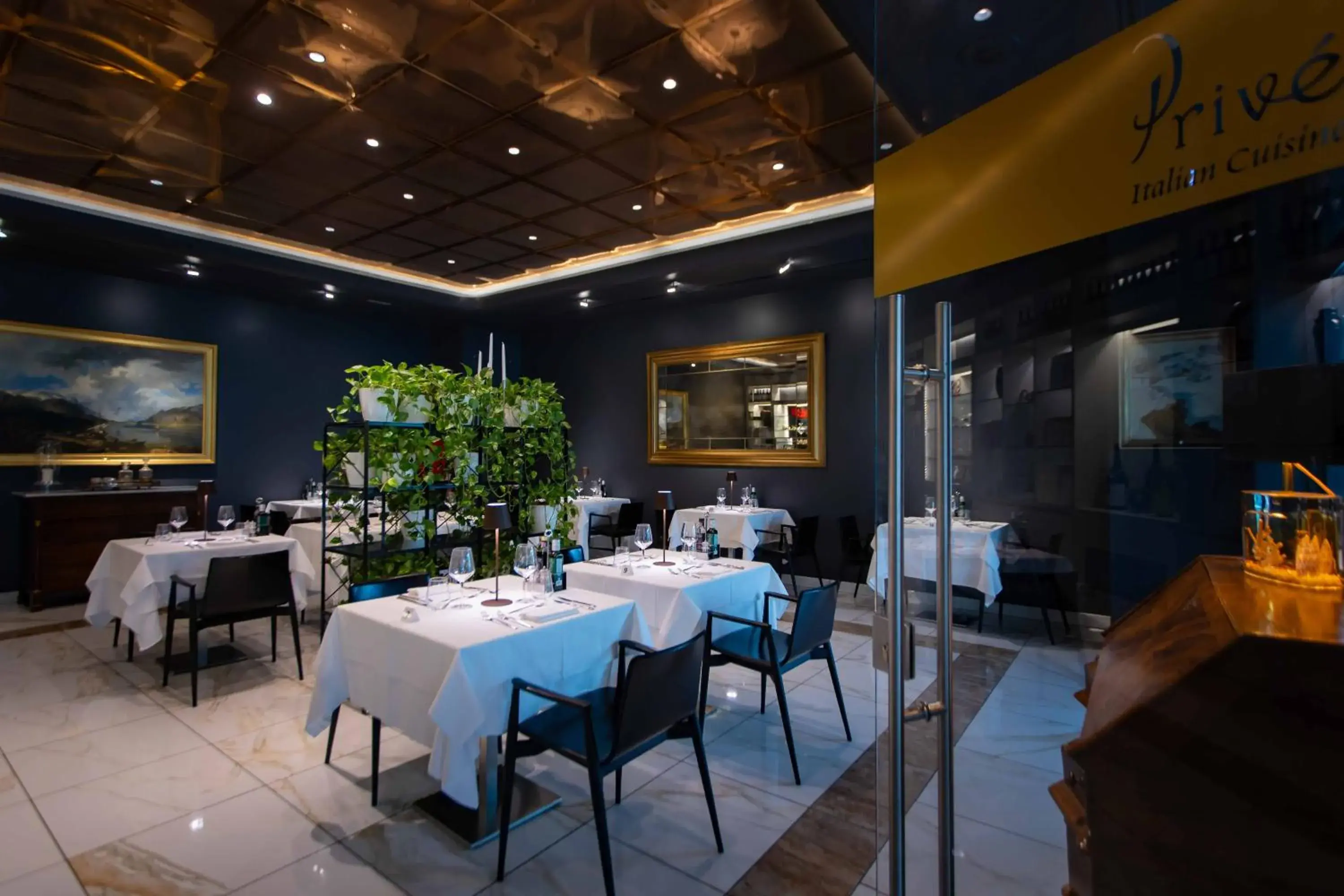 Restaurant/places to eat in ibis Styles Milano Est Settala Restaurant/places to eat in ibis Styles Milano Est Settala